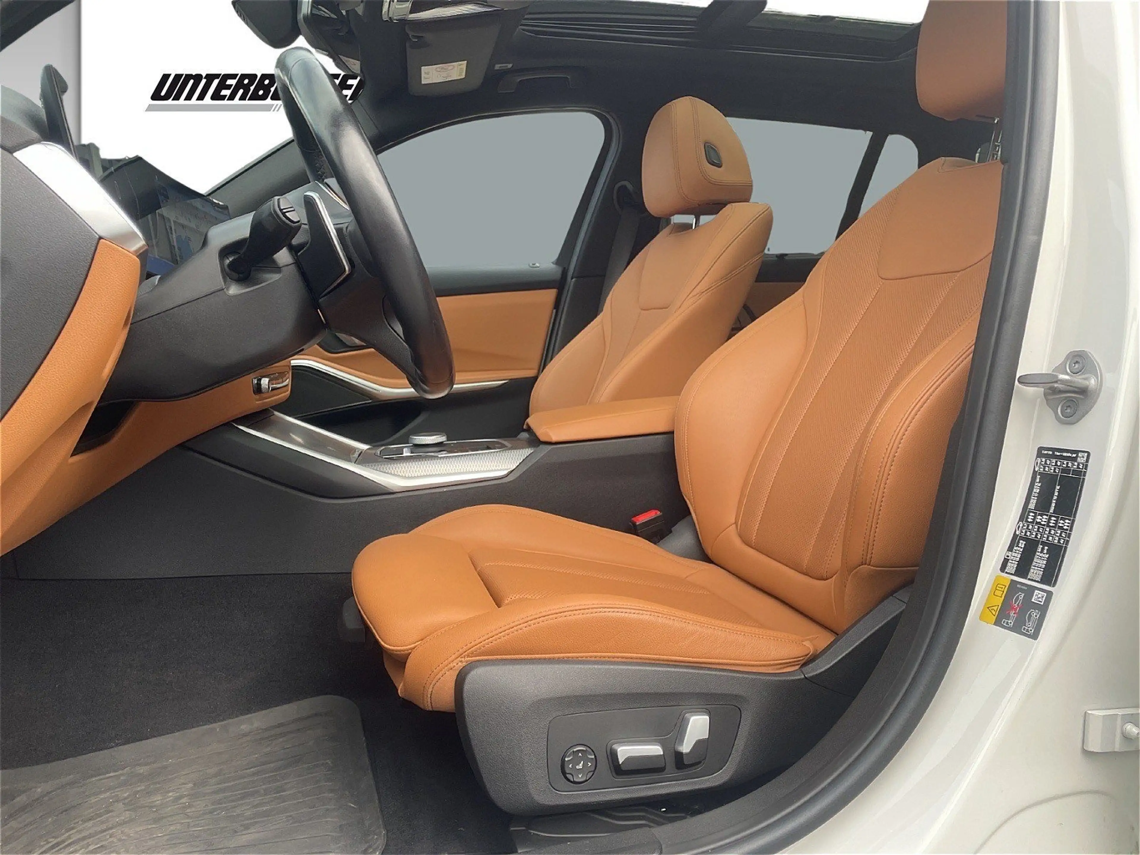 BMW 330 e xDrive Touring G21 XB1 — photo 10