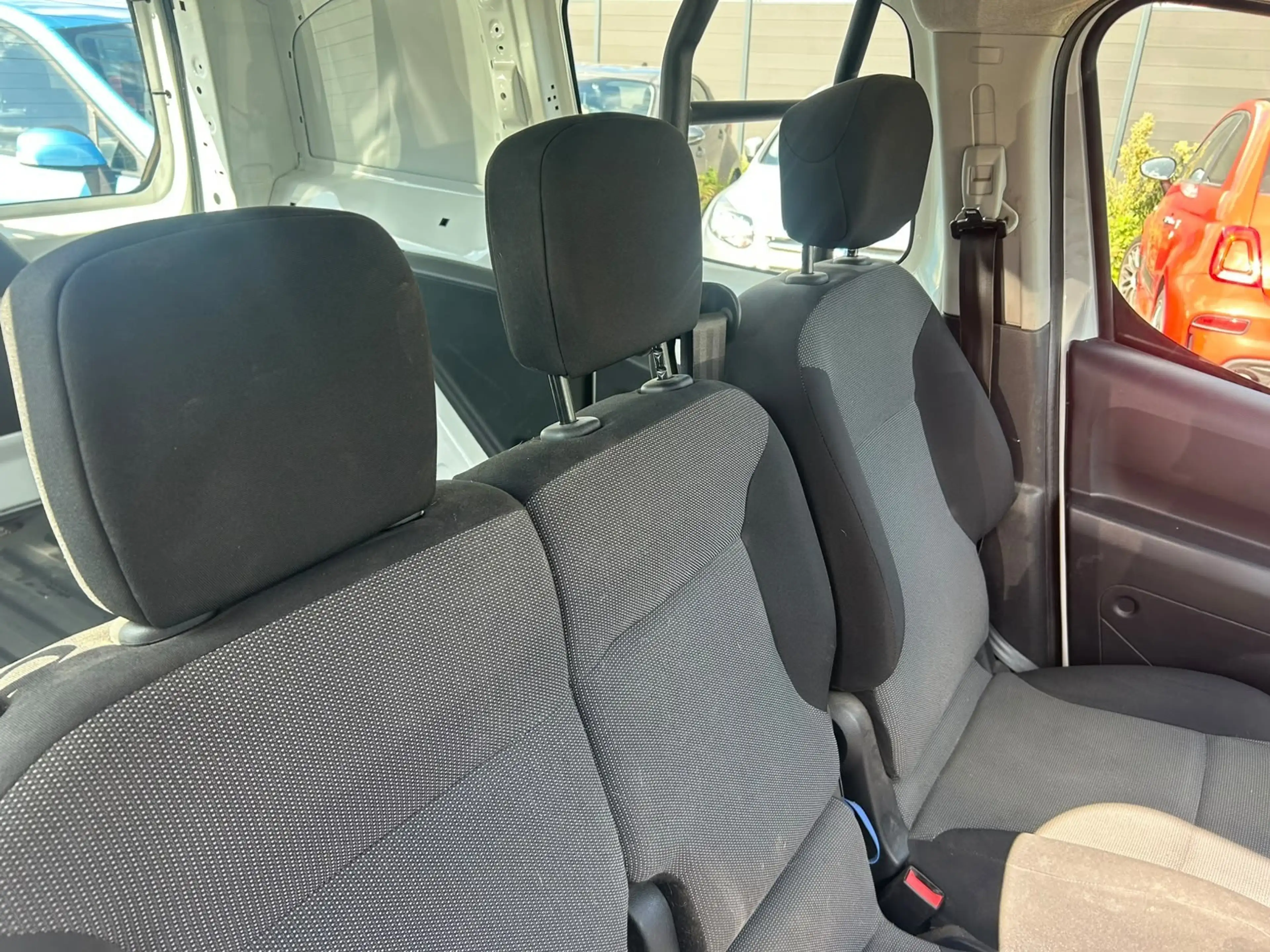 Peugeot Partner Partner Tepee 1.6i Access — photo 8
