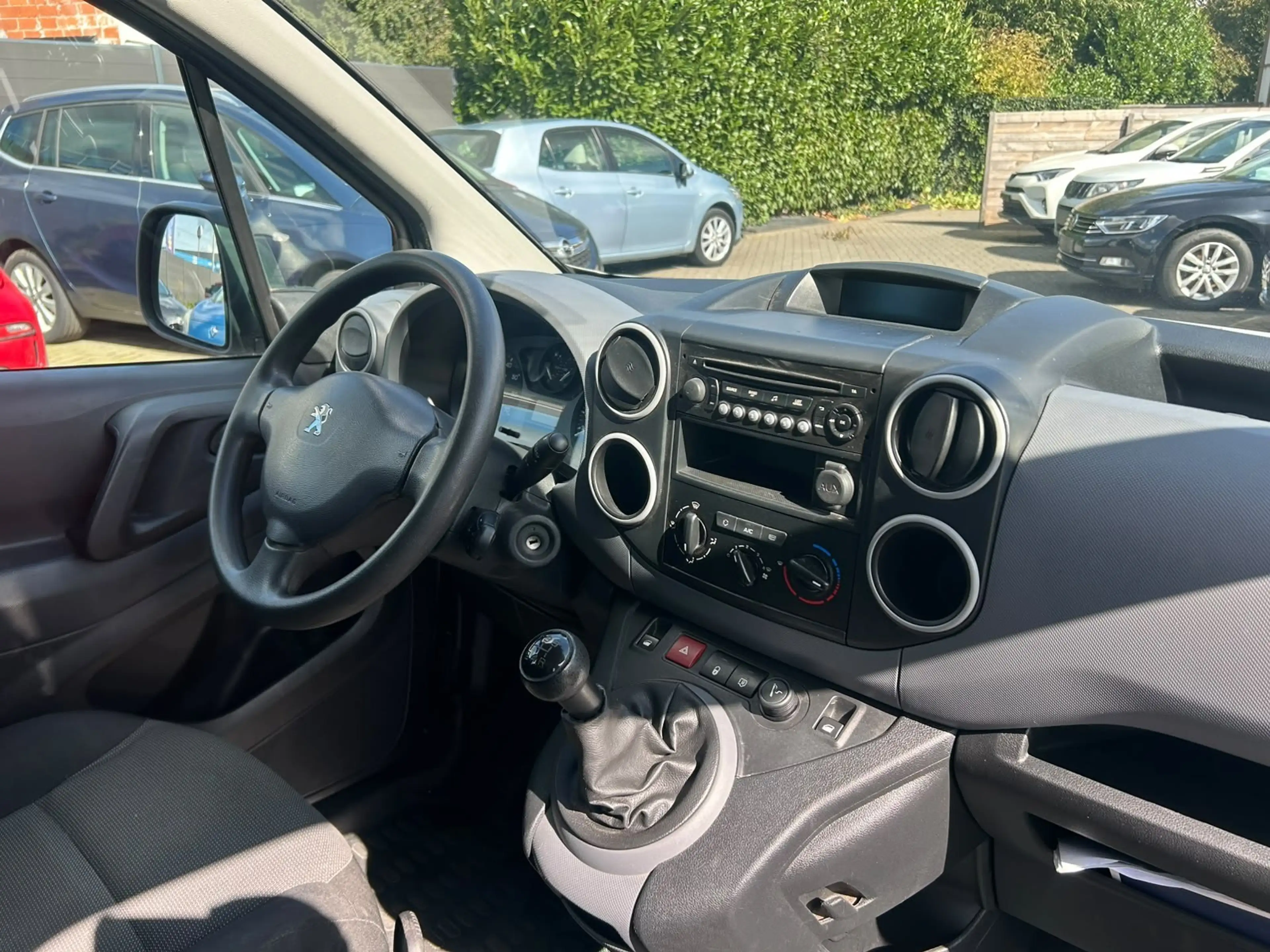 Peugeot Partner Partner Tepee 1.6i Access — photo 7