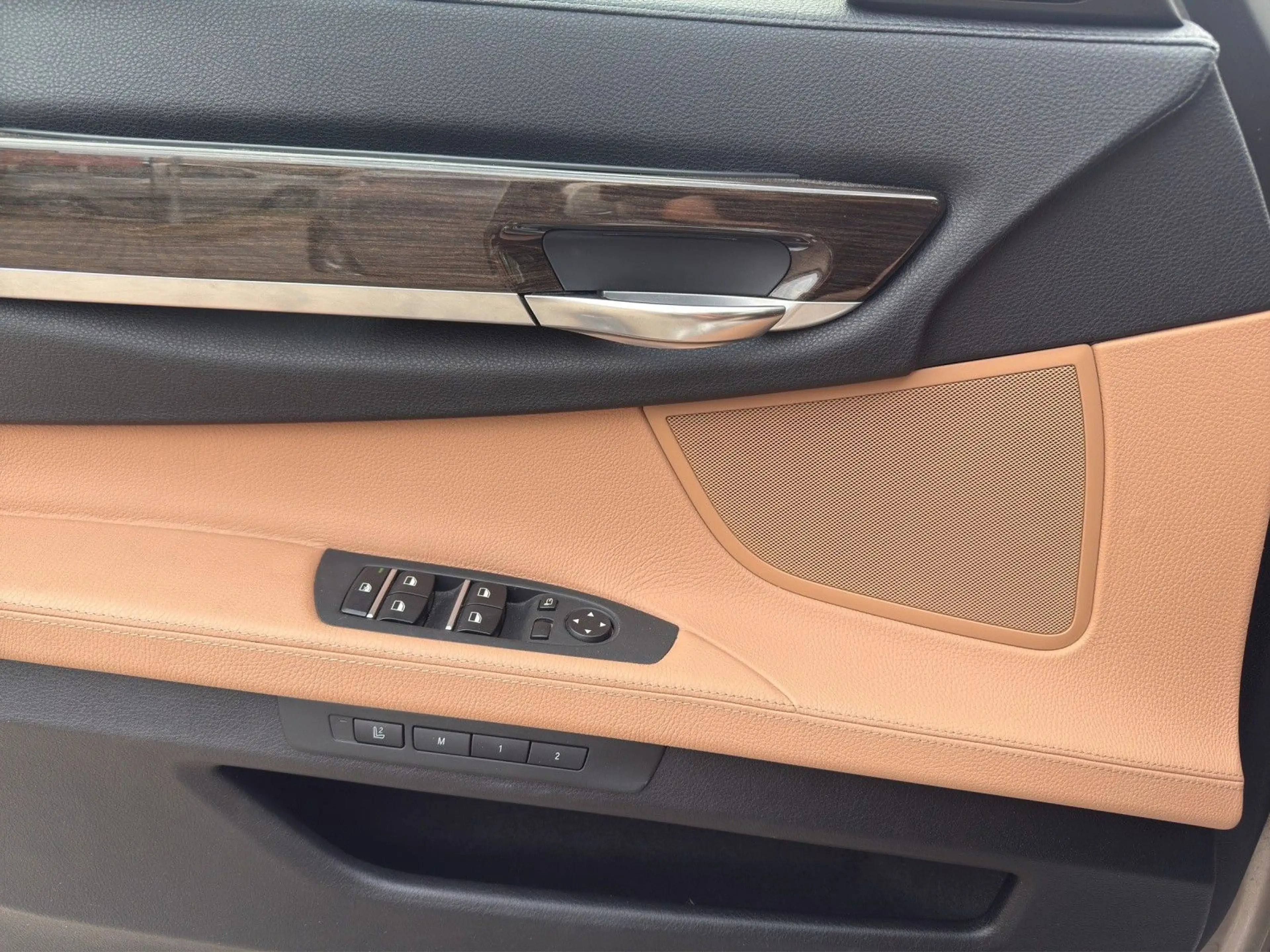 BMW 730 °D°RENTNERHAND°XENON°VOLLEDER°NAV°SHZ°TEMPOMT — photo 9