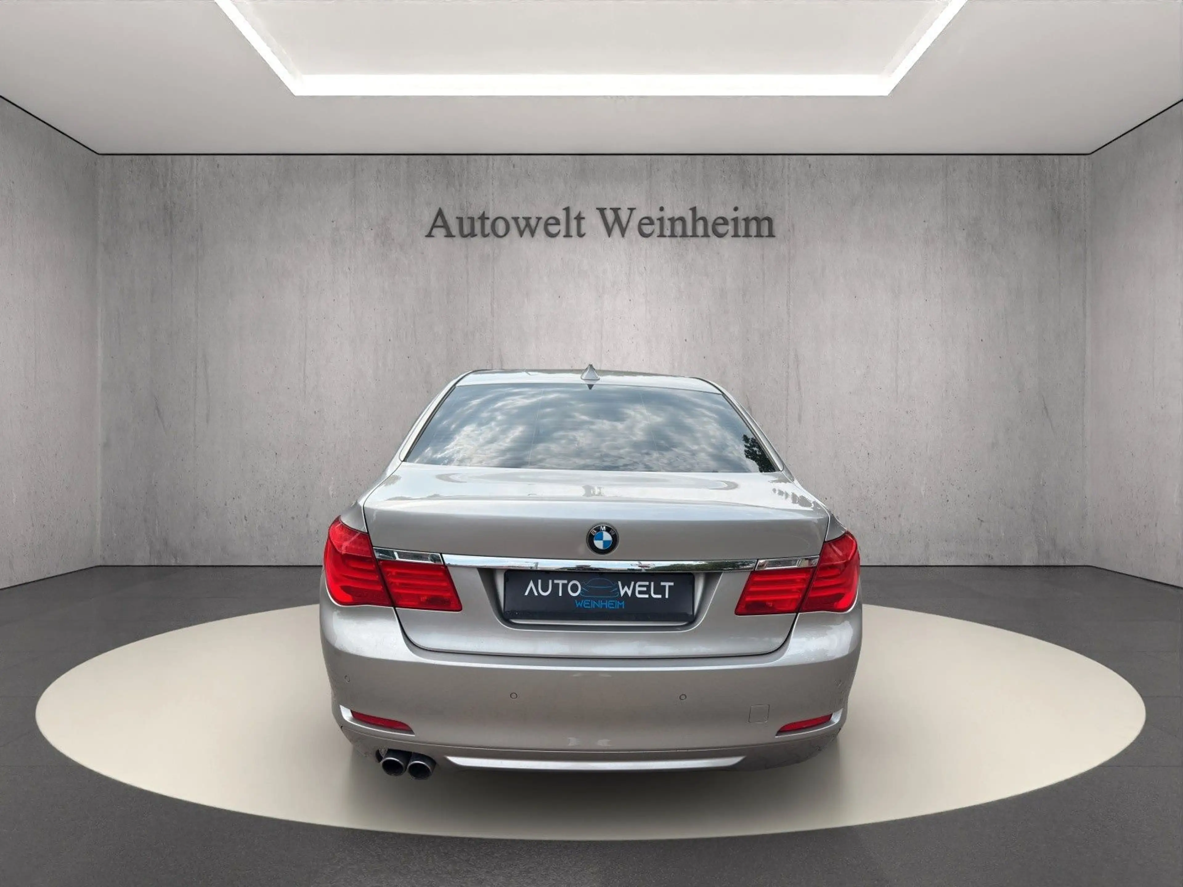 BMW 730 °D°RENTNERHAND°XENON°VOLLEDER°NAV°SHZ°TEMPOMT — photo 5