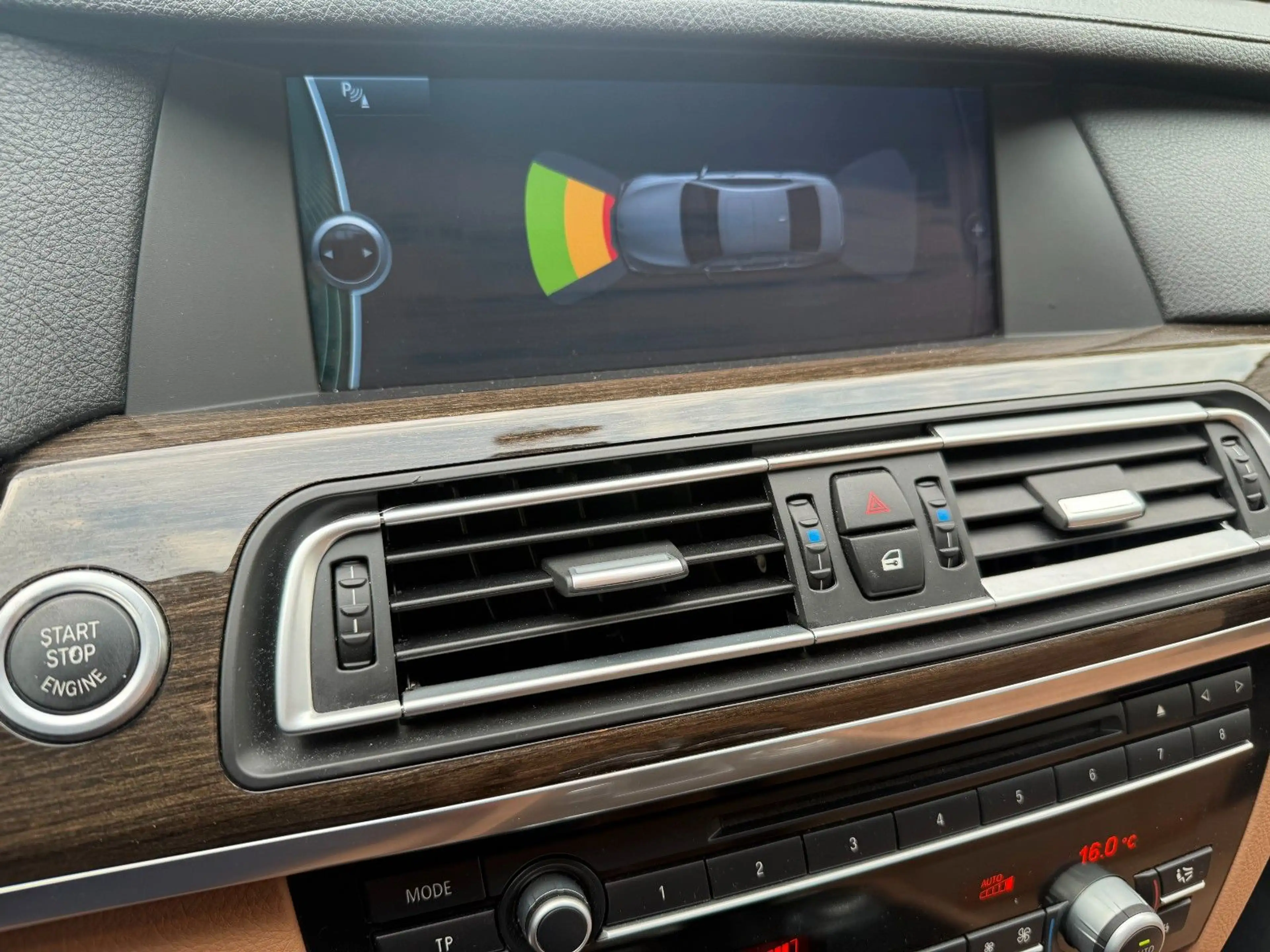 BMW 730 °D°RENTNERHAND°XENON°VOLLEDER°NAV°SHZ°TEMPOMT — photo 15