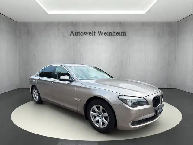 BMW 730 °D°RENTNERHAND°XENON°VOLLEDER°NAV°SHZ°TEMPOMT