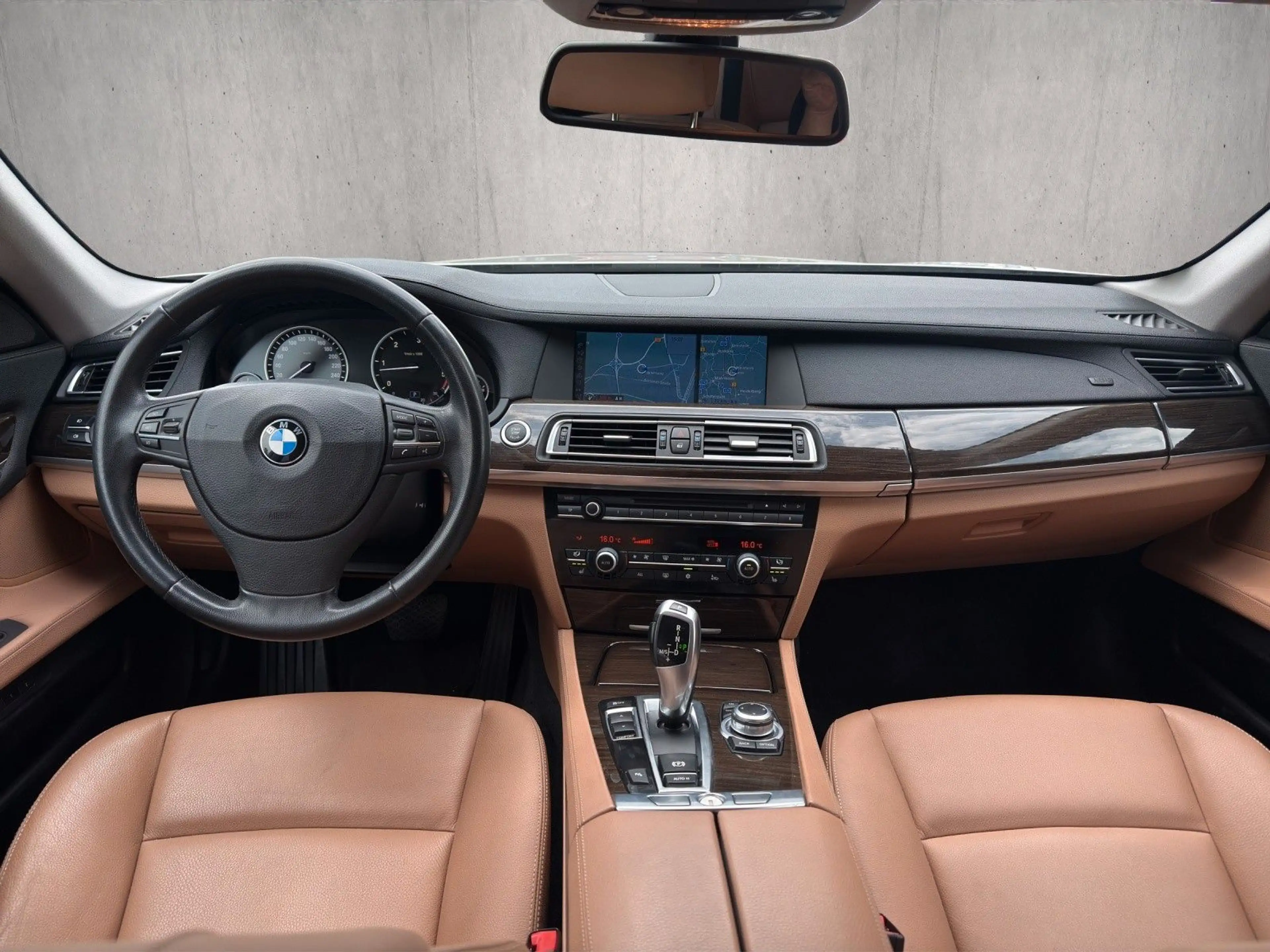 BMW 730 °D°RENTNERHAND°XENON°VOLLEDER°NAV°SHZ°TEMPOMT — photo 14