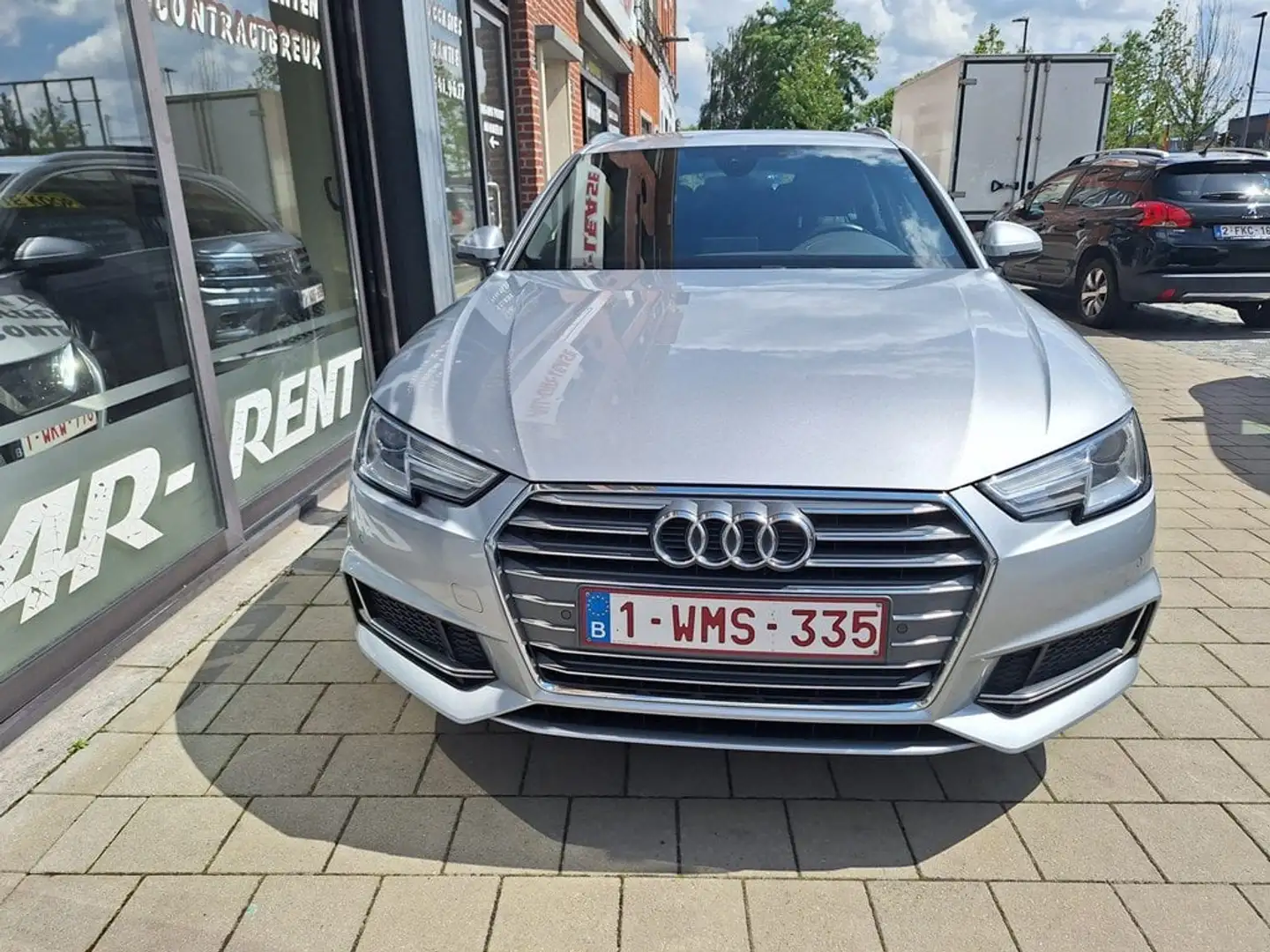 Audi A4 Business Edition Sport 40 TDI S-tronic Grijs - 2