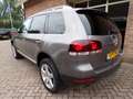 Volkswagen Touareg 4.2 V8 FSI Automaat / leder / Navi / Schuifdak / S Gris - thumbnail 3