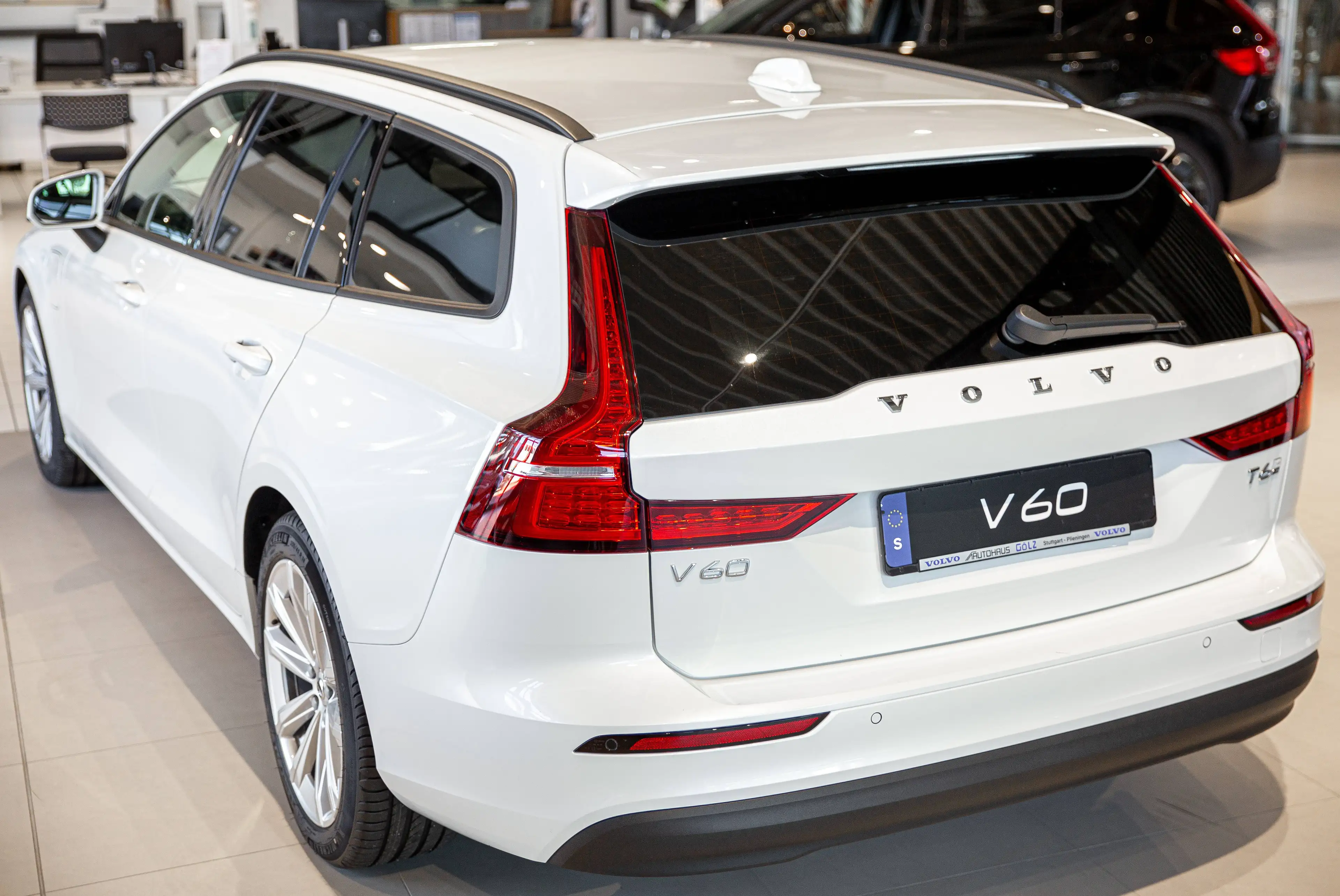 Volvo V60 T6 Core Recharge AWD Standheizung*inkl. Winterkompletträder*ACC*Sitzheizung vo.+hi. — photo 6