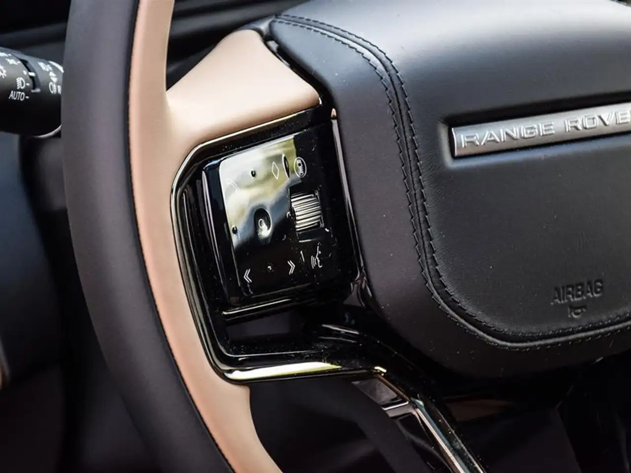 Land Rover Range Rover Velar fotografie Land Rover Range Rover Velar