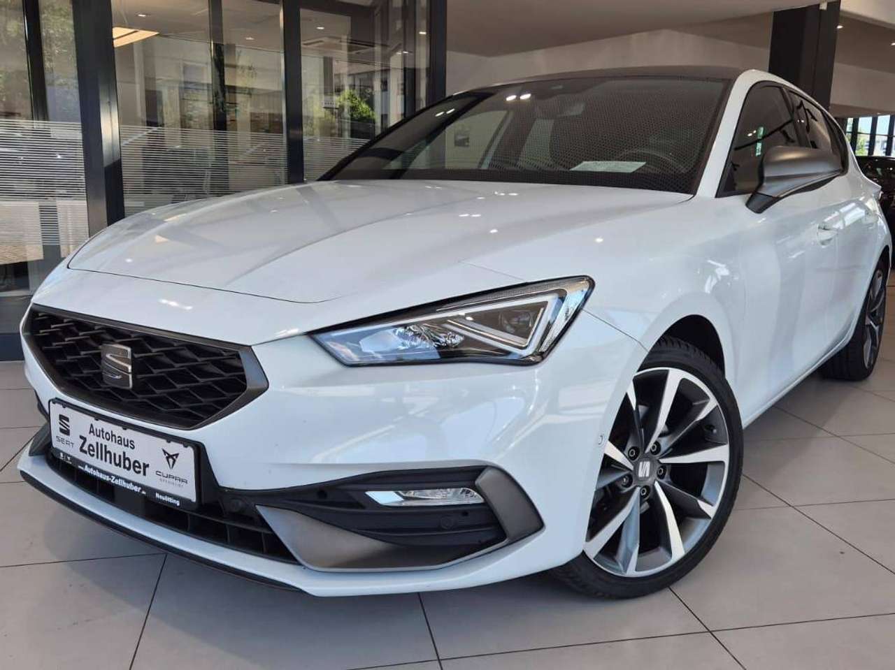 Seat Leon 2021 — 1.5 eTSI DSG FR *ACC*Kamera*Navi*Sitzhz*