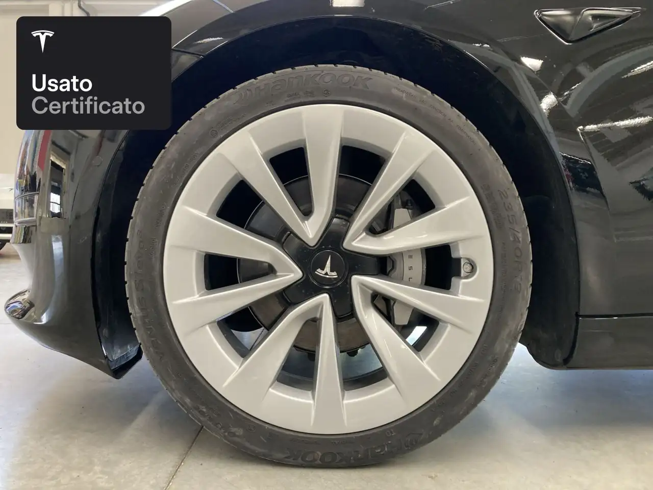 2021 Tesla Model 3 Long Range AWD, photograph 5
