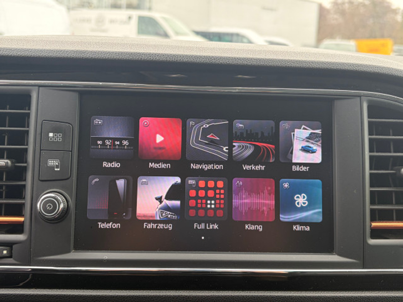 SEAT Leon . — photo 6