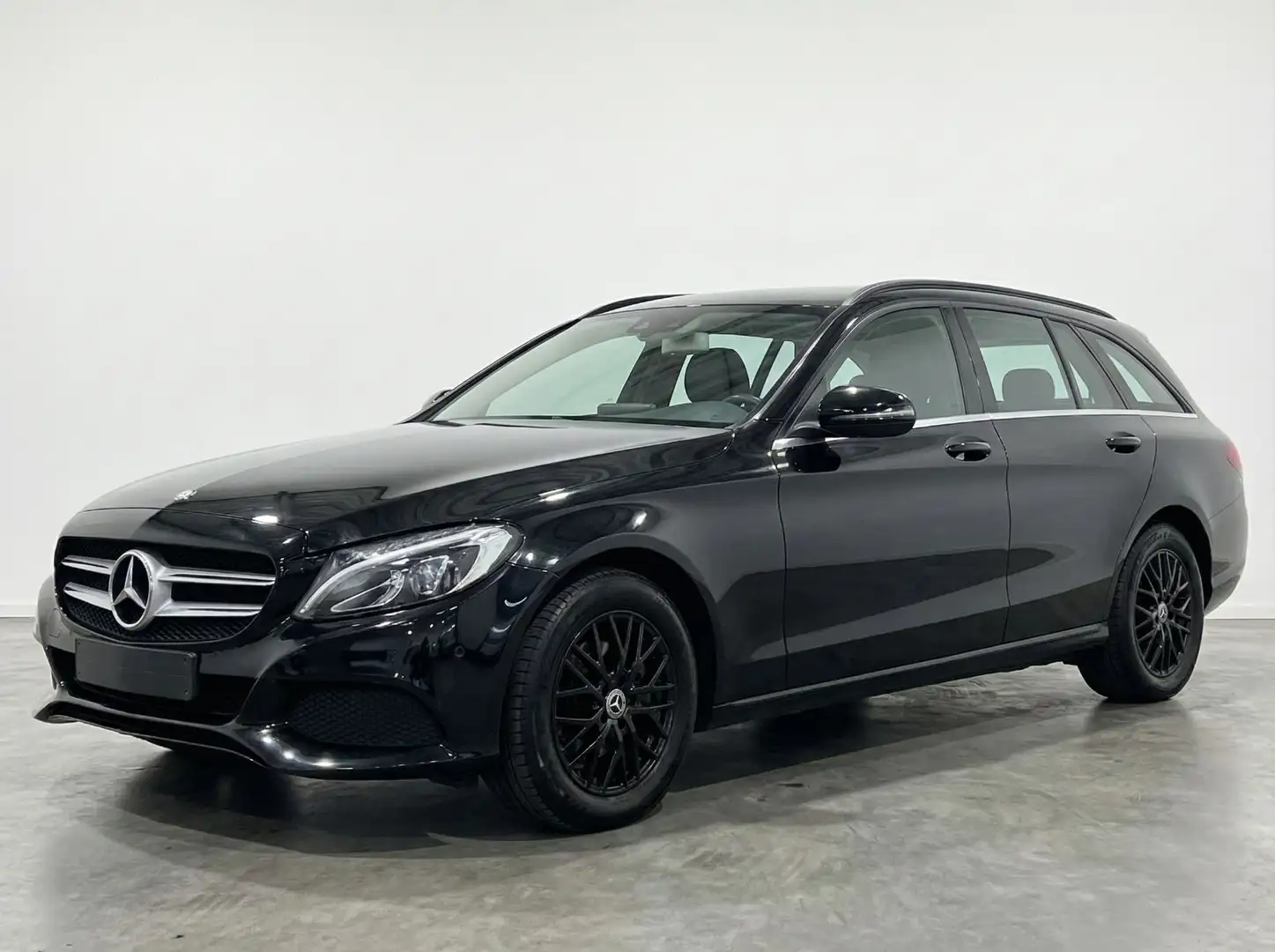 Mercedes-Benz C 200 d AUTOMATIK NAVI AHK PDC TÜV Noir - 1