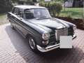 Mercedes-Benz 230 Oldtimer von 1967 Gris - thumbnail 2