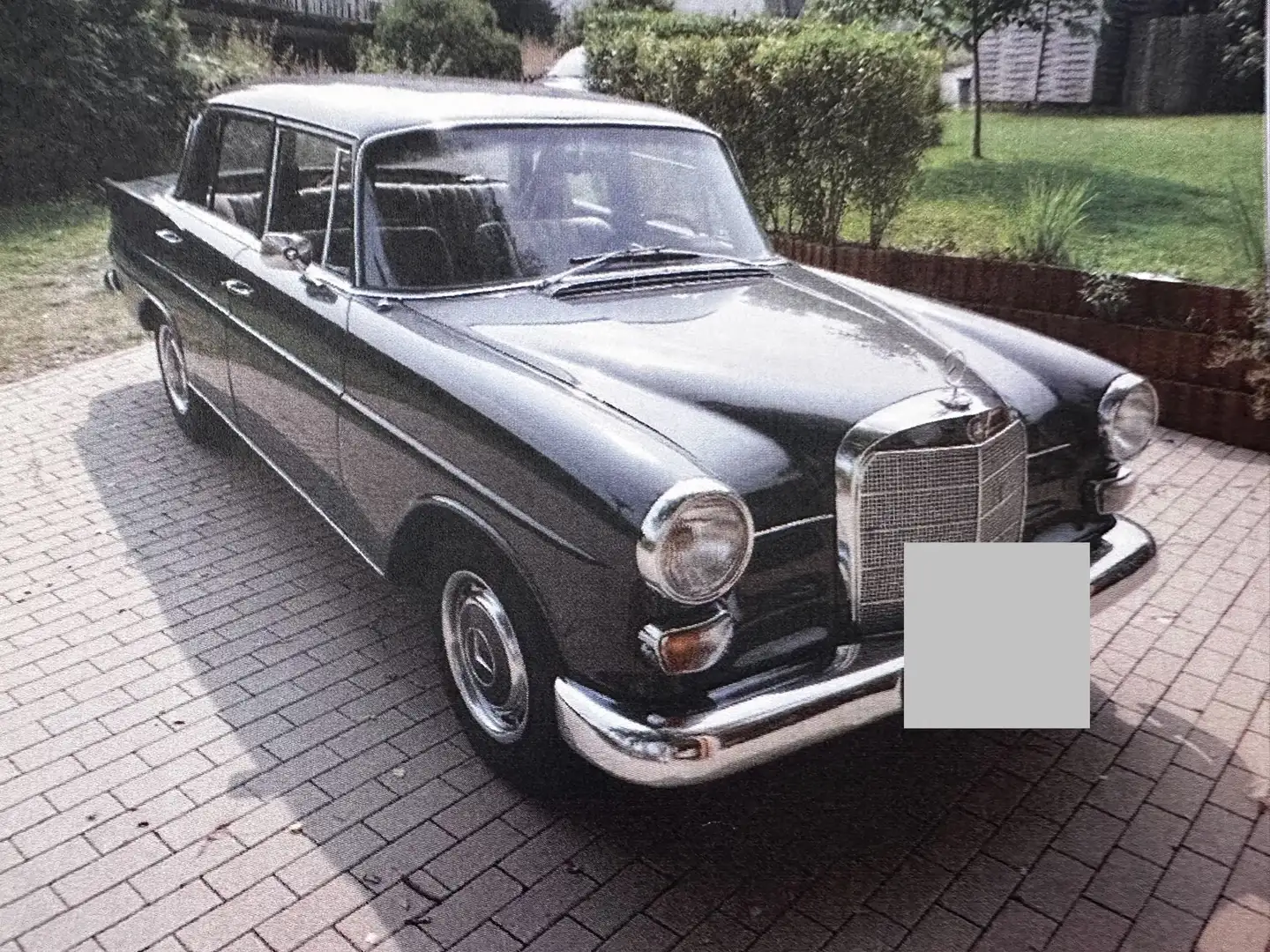 Mercedes-Benz 230 Oldtimer von 1967 Gris - 2
