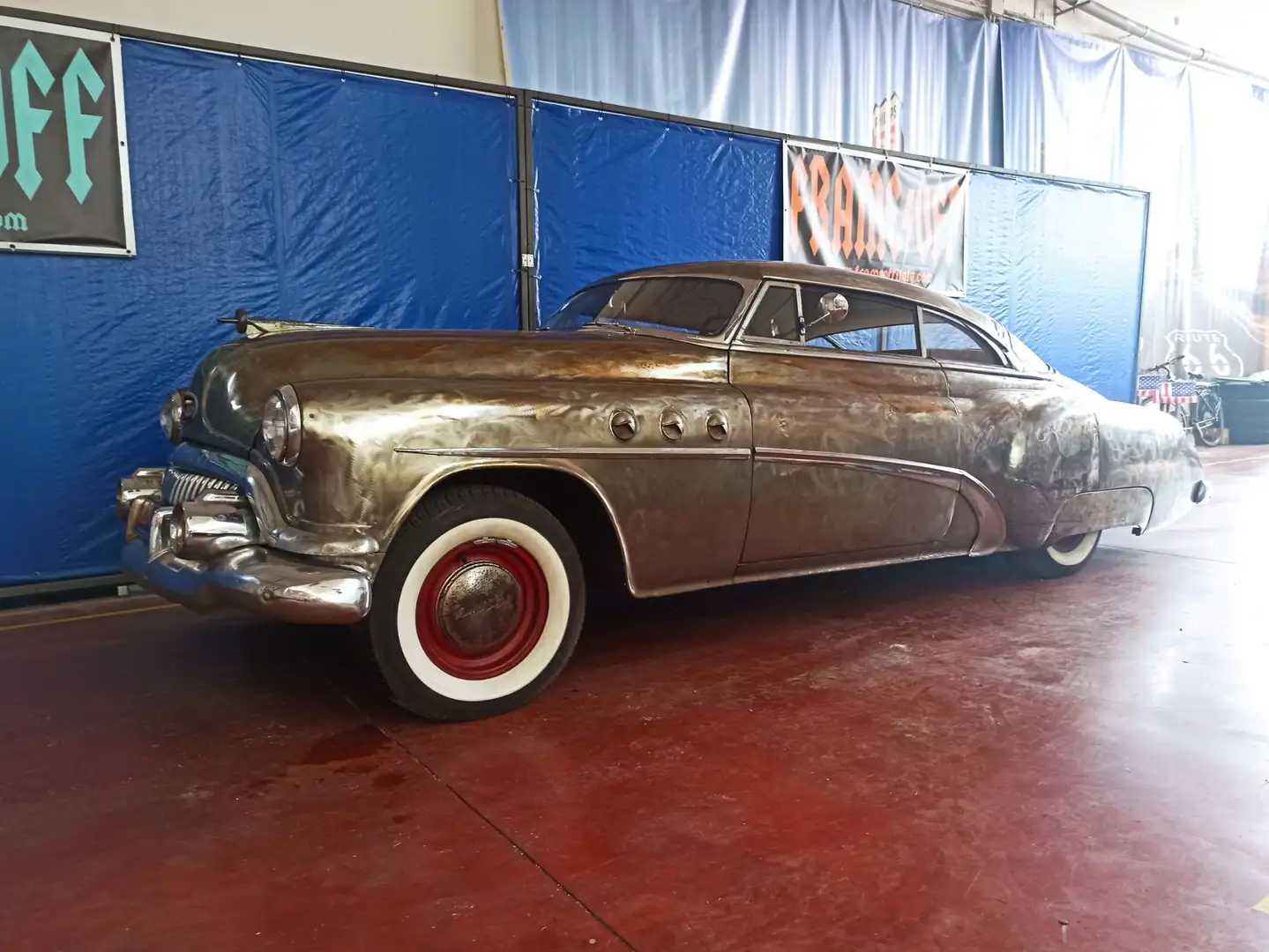 Buick Riviera Coupè Custom Silber - 2