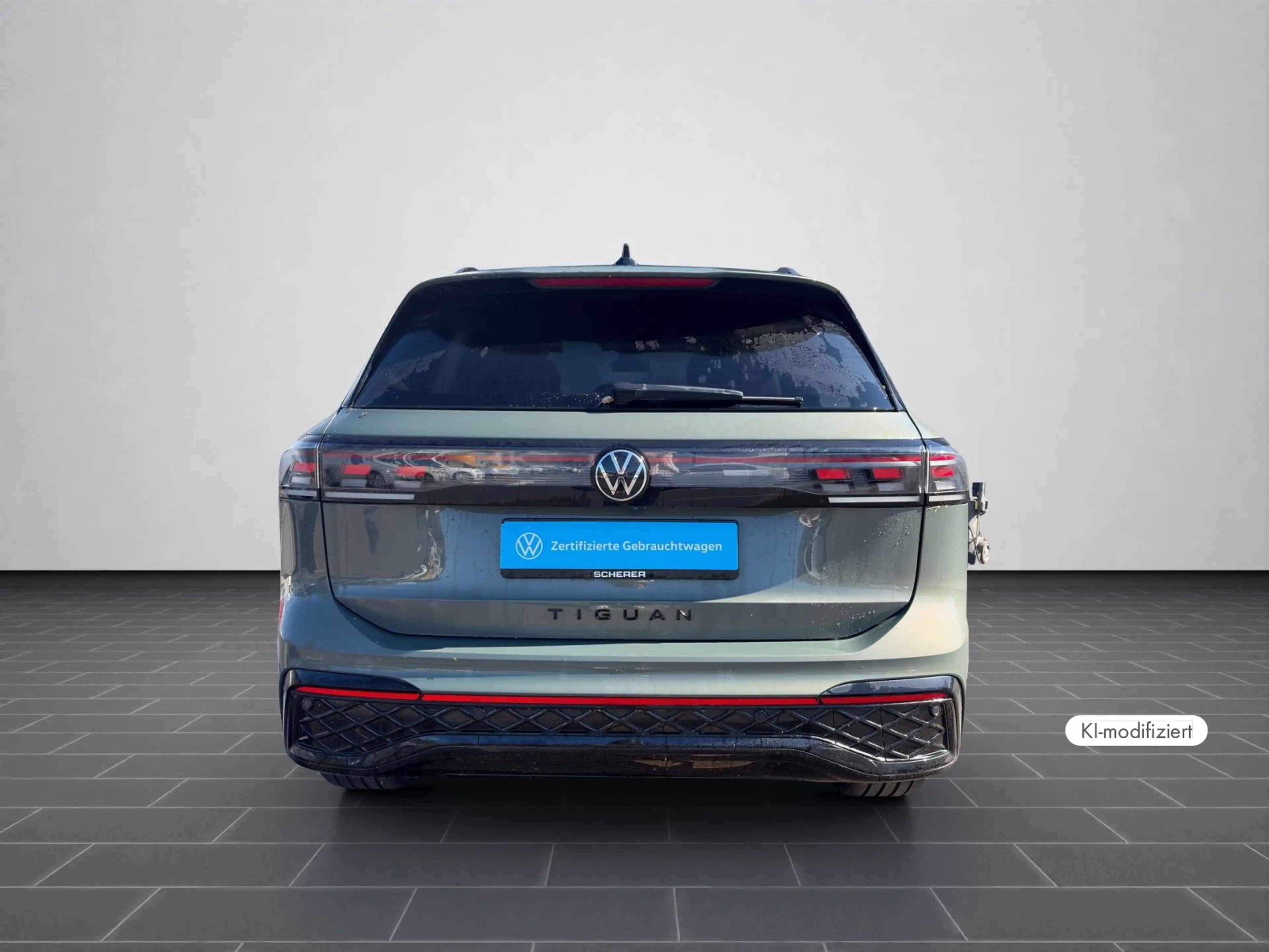Volkswagen Tiguan R-Line R-Line 1.5 TSI DSG AHK PANO MATRIX — photo 6
