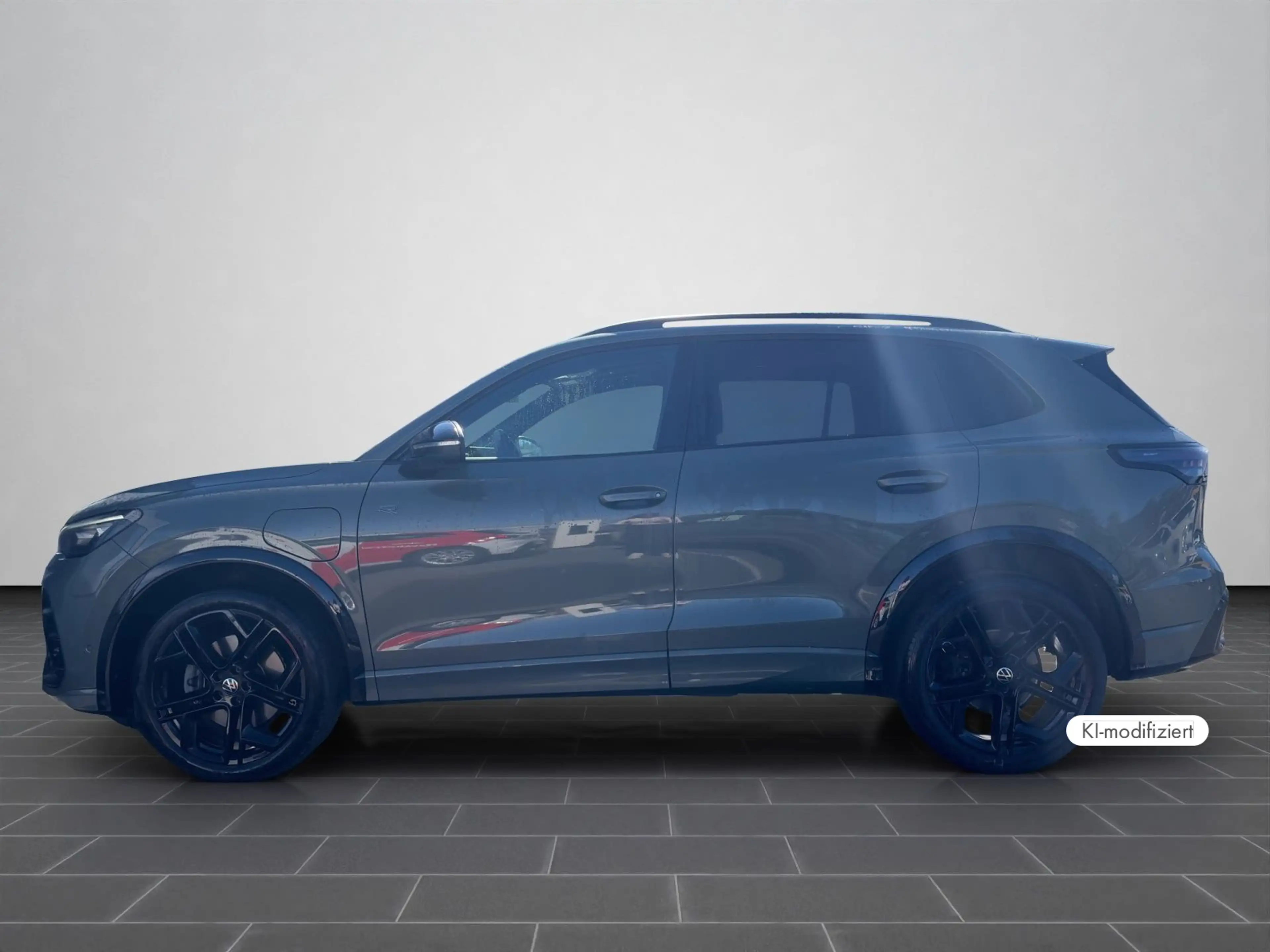 Volkswagen Tiguan R-Line R-Line 1.5 TSI DSG AHK PANO MATRIX — photo 7