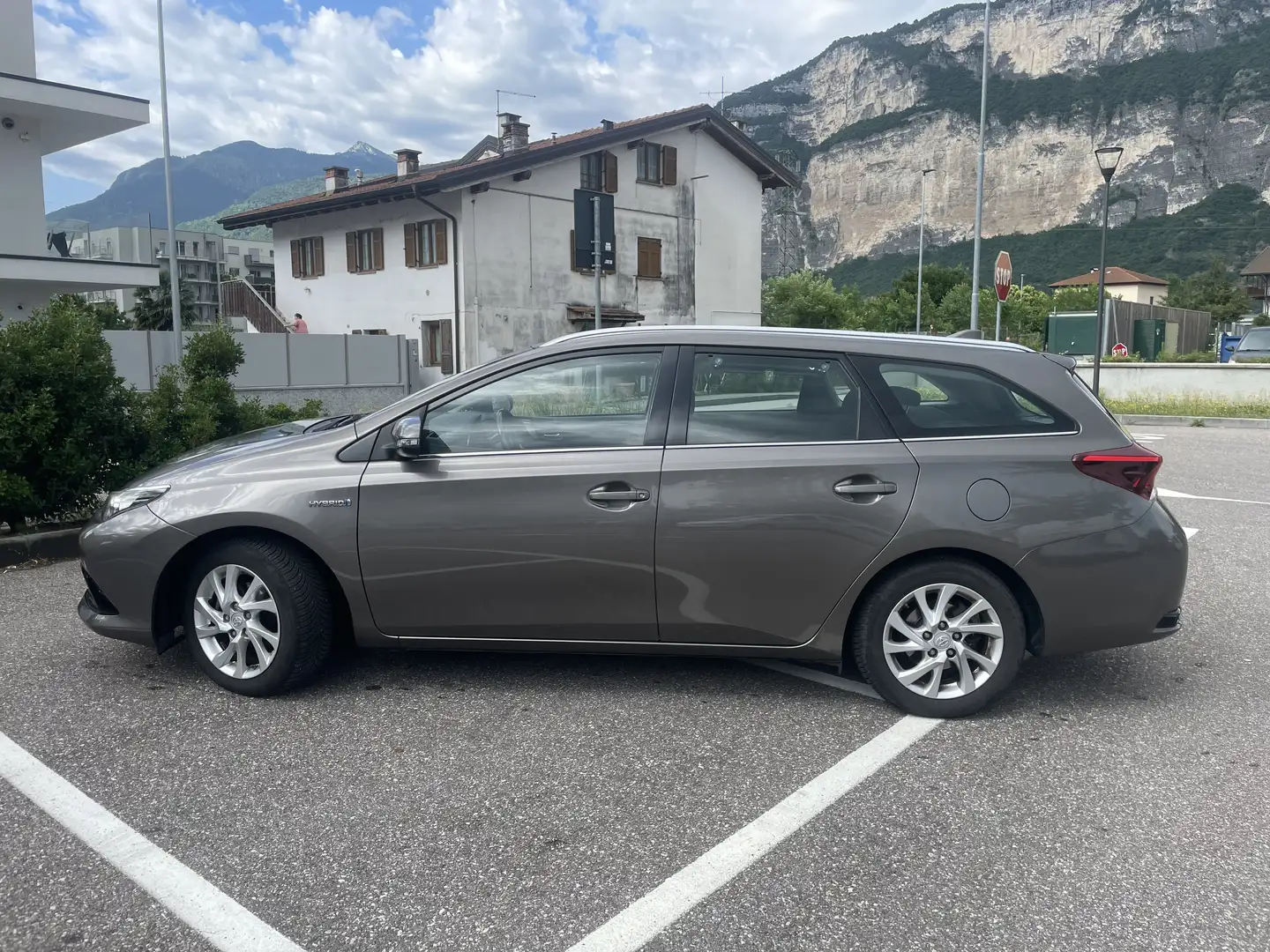 Toyota Auris Touring Sports 1.8h Active cvt my17 - 1