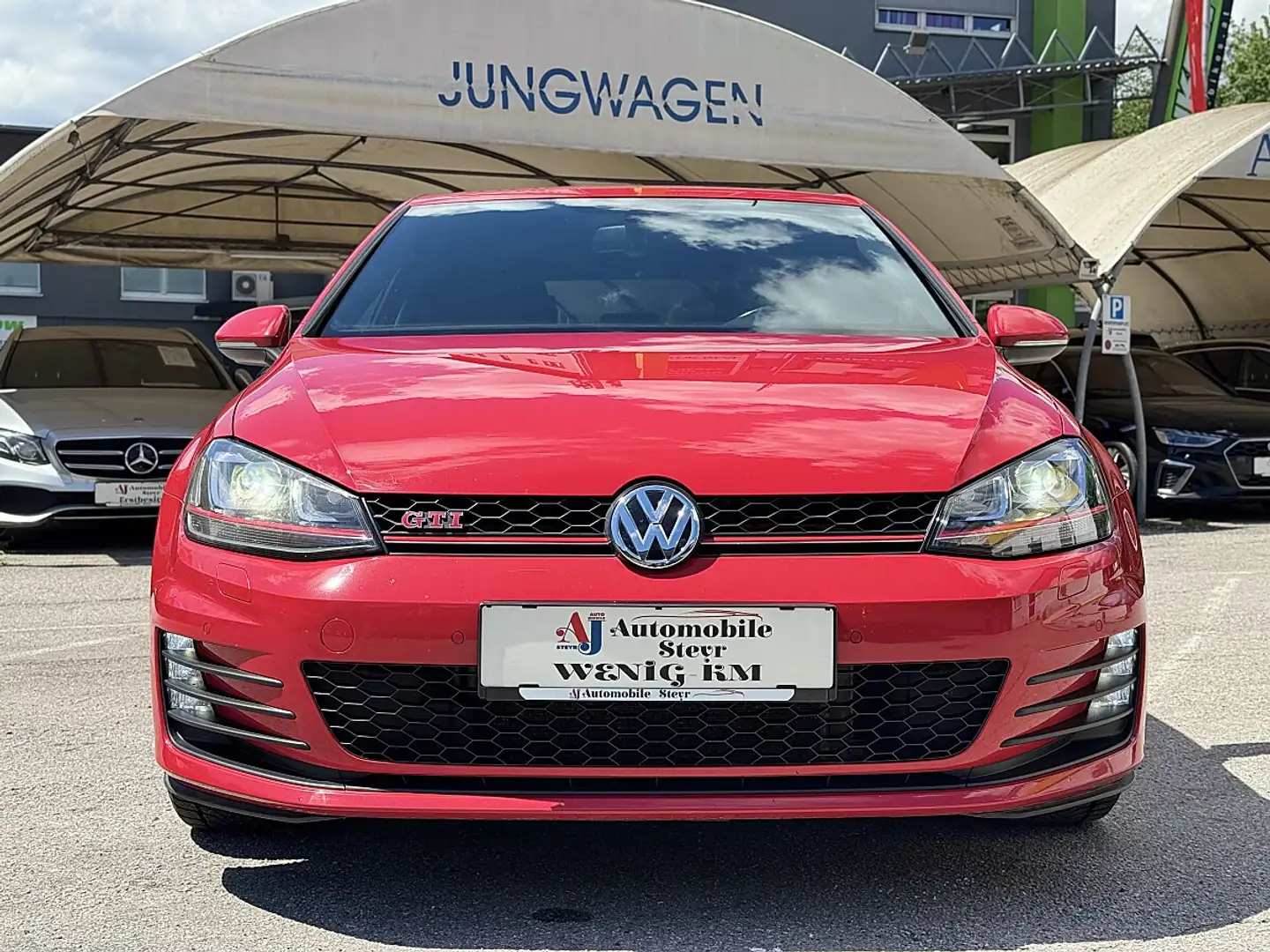 Volkswagen Golf GTI 2,0 TSI Performance BMT+Navi+Xenon+R-Kamera Rot - 2