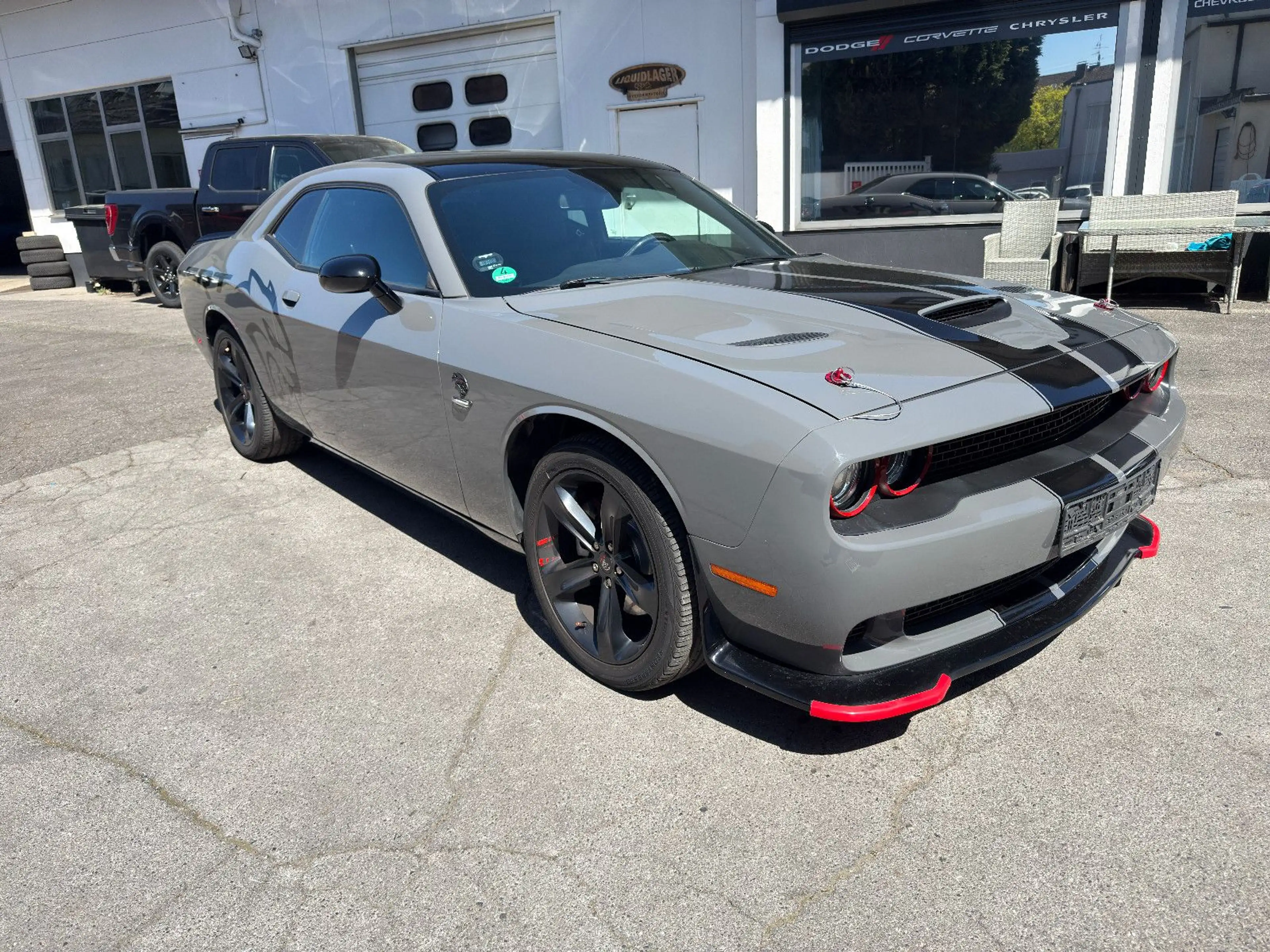 Dodge Challenger 5.7 V8 HEMI*LEDER*K&N*TÜV*SERVICE — photo 4