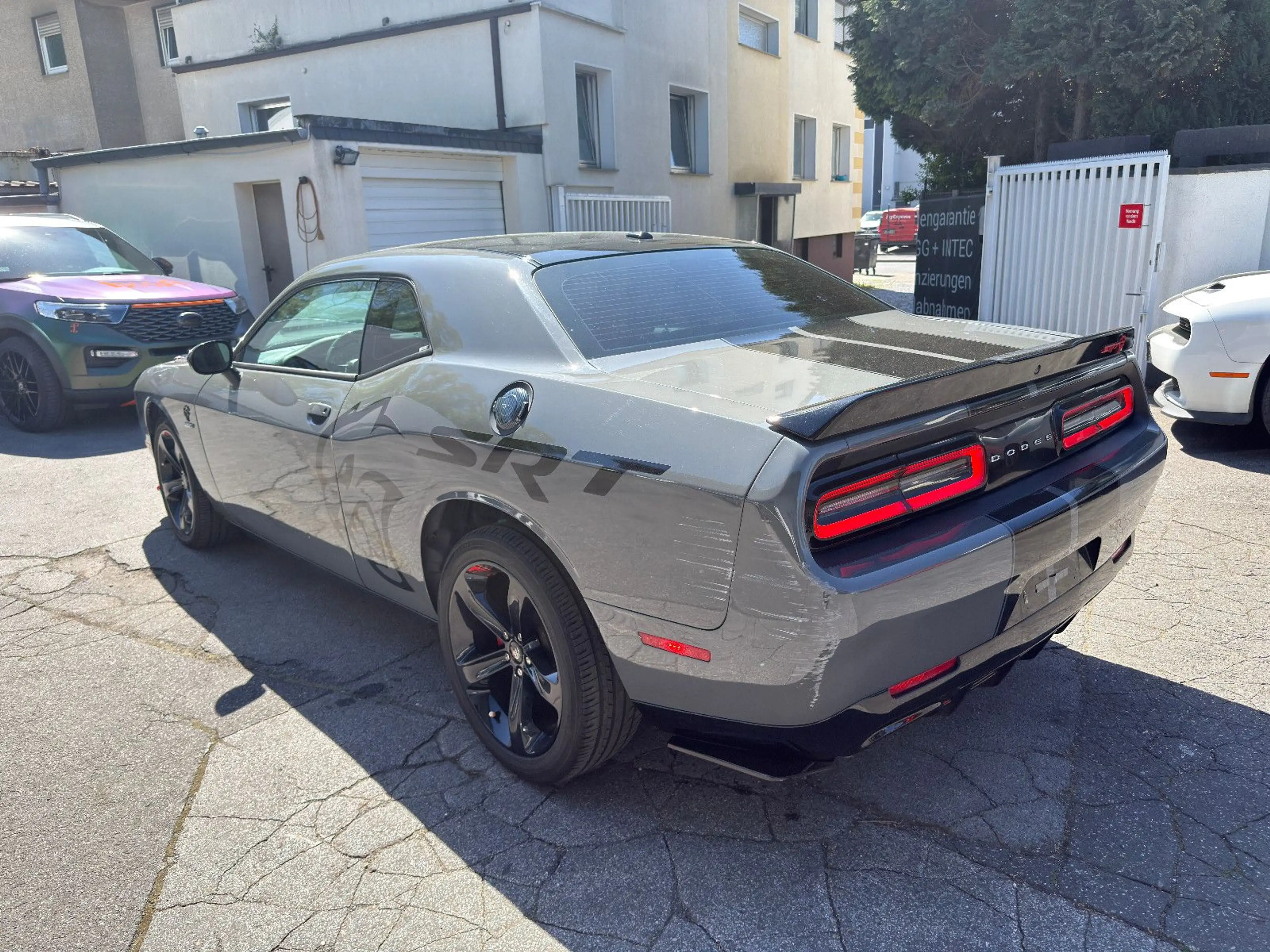 Dodge Challenger 5.7 V8 HEMI*LEDER*K&N*TÜV*SERVICE — photo 7