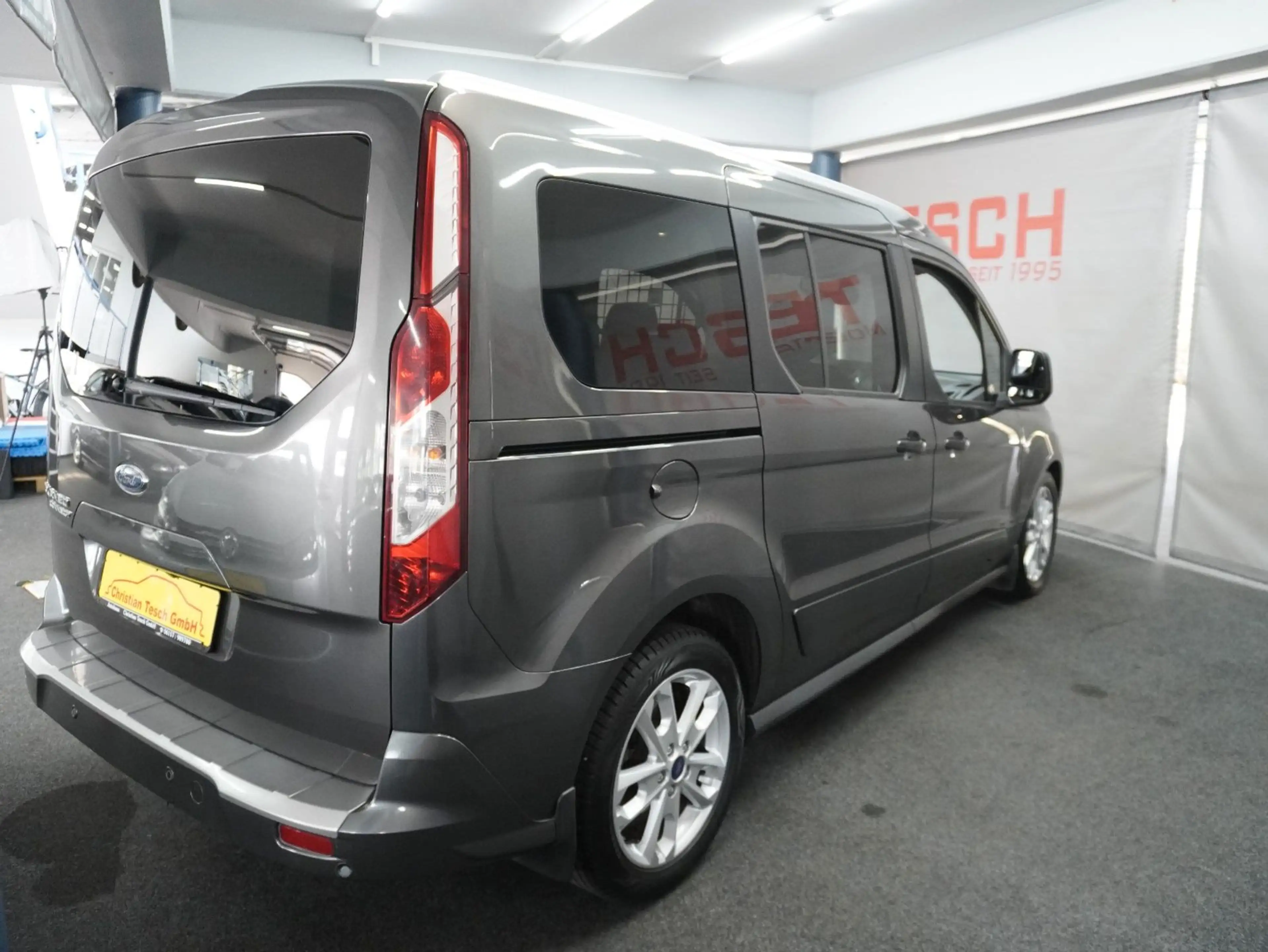 Ford Grand Tourneo Connect Titanium | Panorama | AHK — photo 5