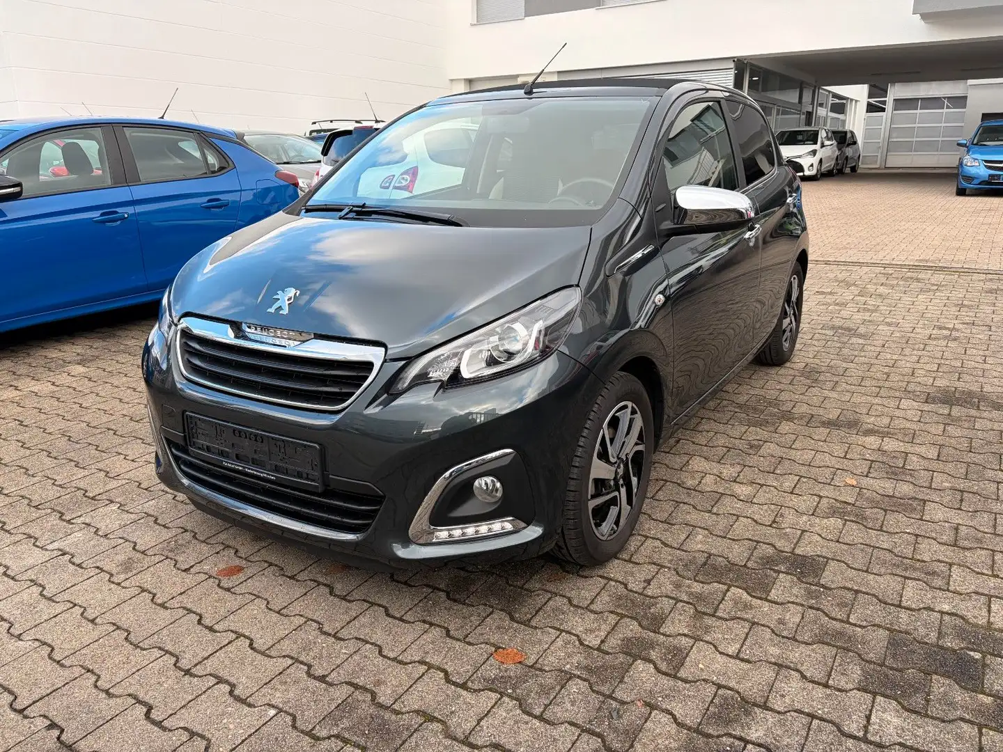Peugeot 108 TOP Allure*KAMERA*TEMPOMAT*SITZHEIZUNG* Gris - 1