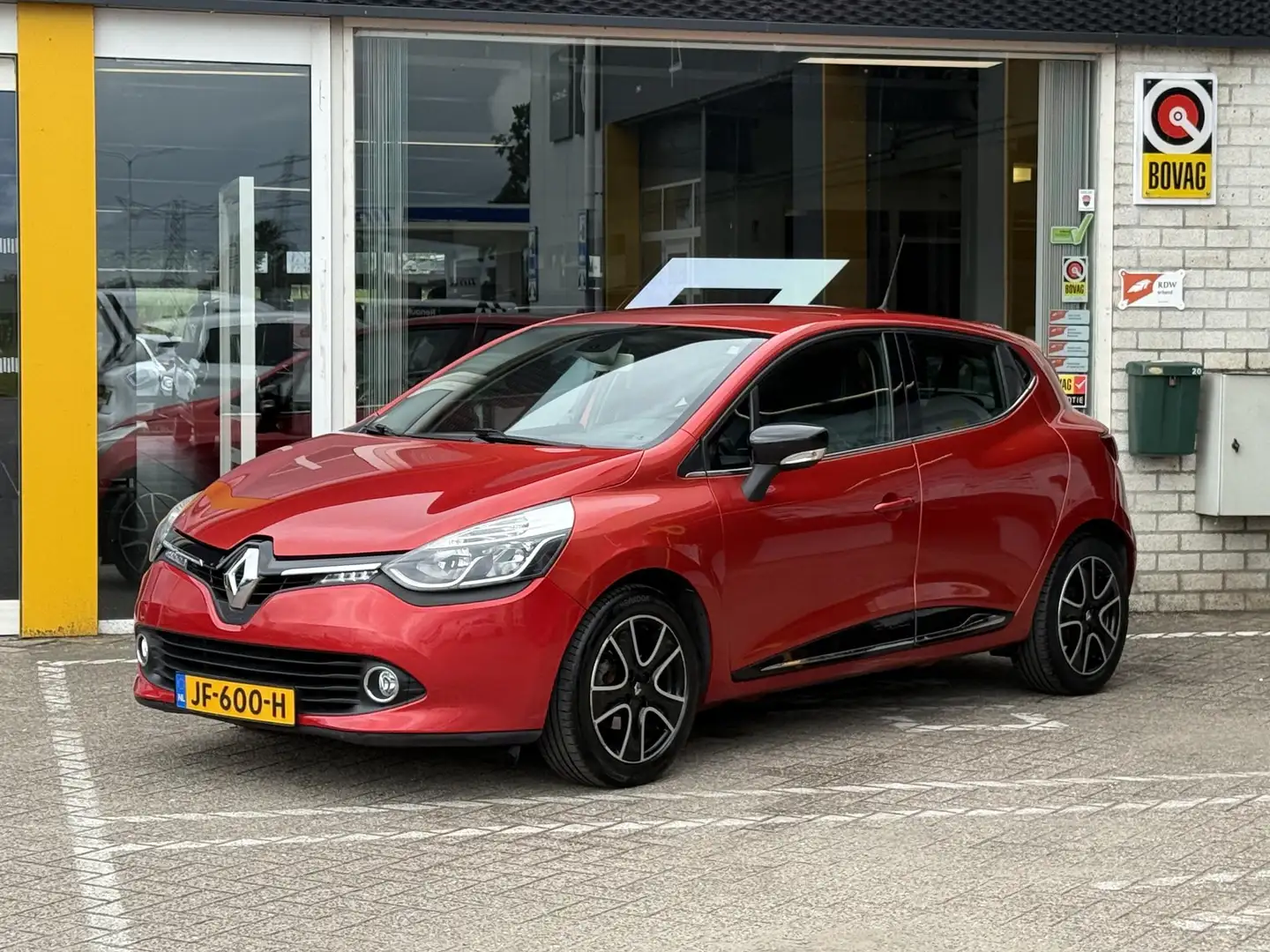 Renault Clio 1.2 16V Dynamique | Trekhaak | Navigatie | Climate Rojo - 2