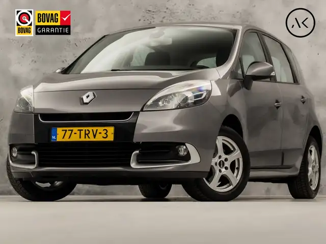 Renault Scenic 1.6 Sport (NAVIGATIE, AIRCO, CRUISE, TREKHAAK, SPO
