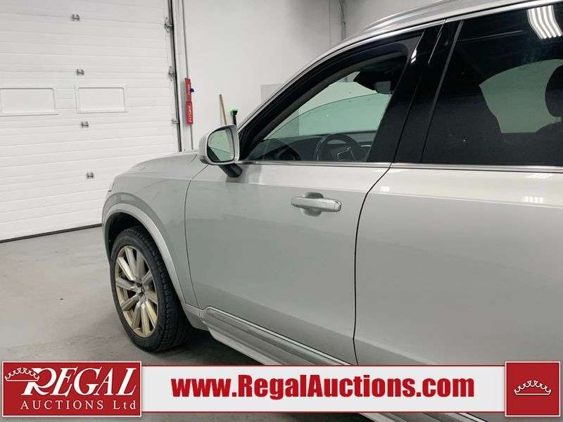 2016 Volvo XC90 T6 INSCRIPTION thumb 37