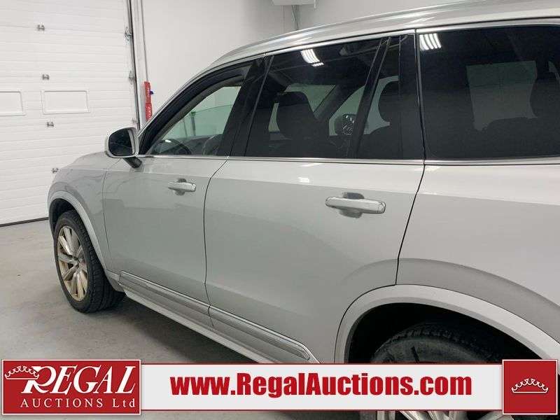 2016 Volvo XC90 T6 INSCRIPTION thumb 38