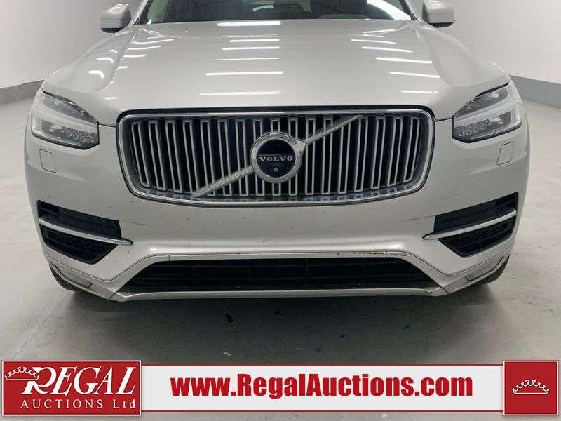 2016 Volvo XC90 T6 INSCRIPTION thumb 28