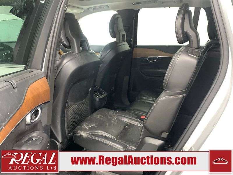 2016 Volvo XC90 T6 INSCRIPTION thumb 6