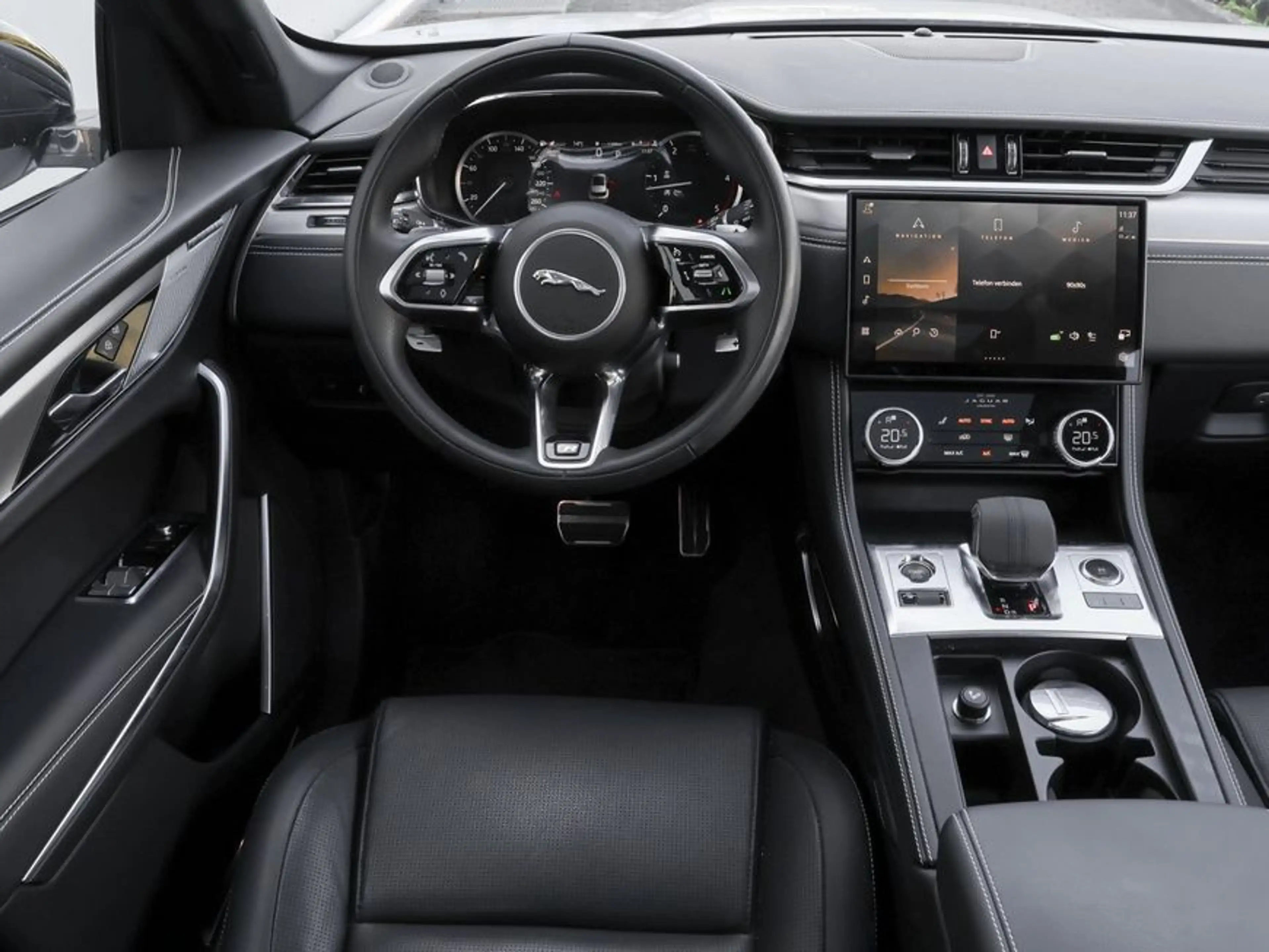 Jaguar F-Pace D300 AWD R-Dynamic SE — photo 15