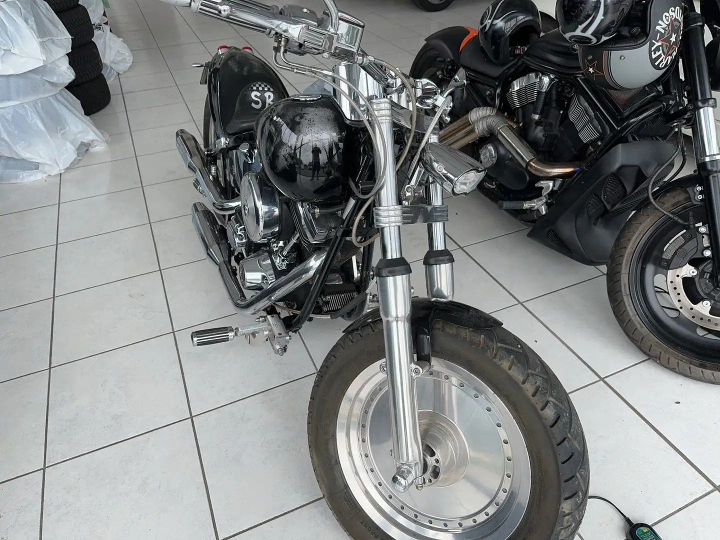 Harley-Davidson FXST Softail Custom Black - 1