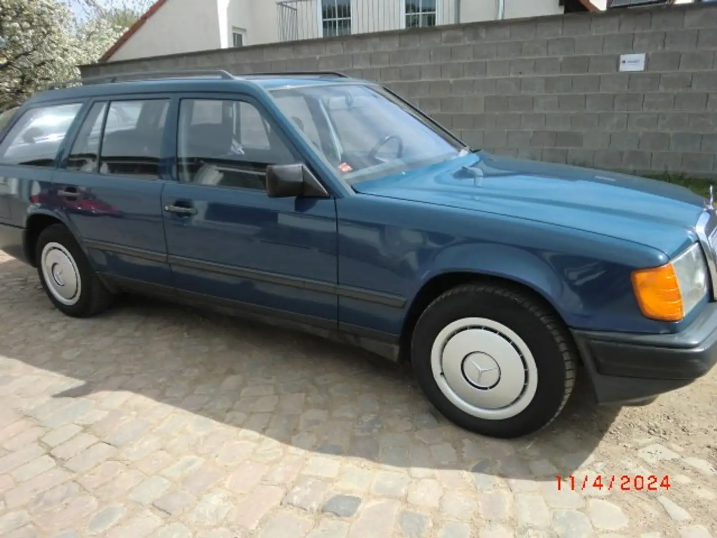 Mercedes-Benz E 230 TE  Oldtimer !! Bleu - 2