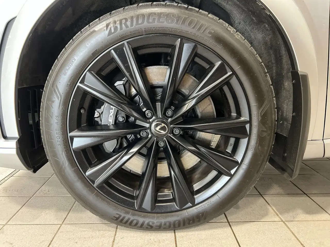 Lexus RX снимка Lexus RX