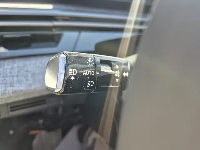 Peugeot 3008 view 10