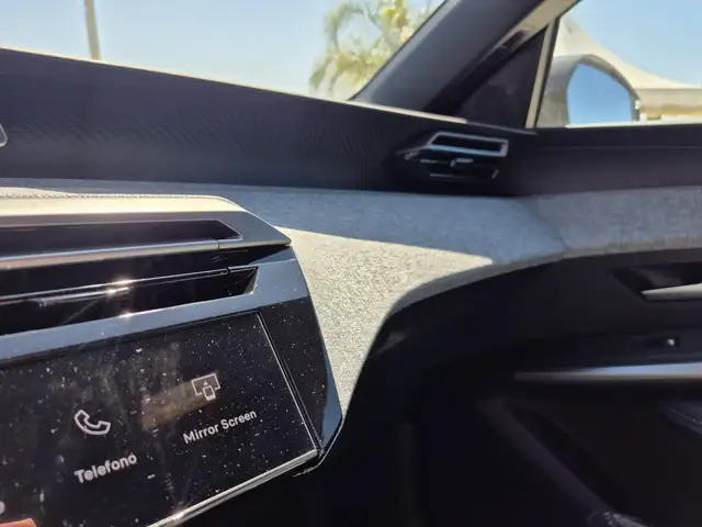 Peugeot 3008 view 12