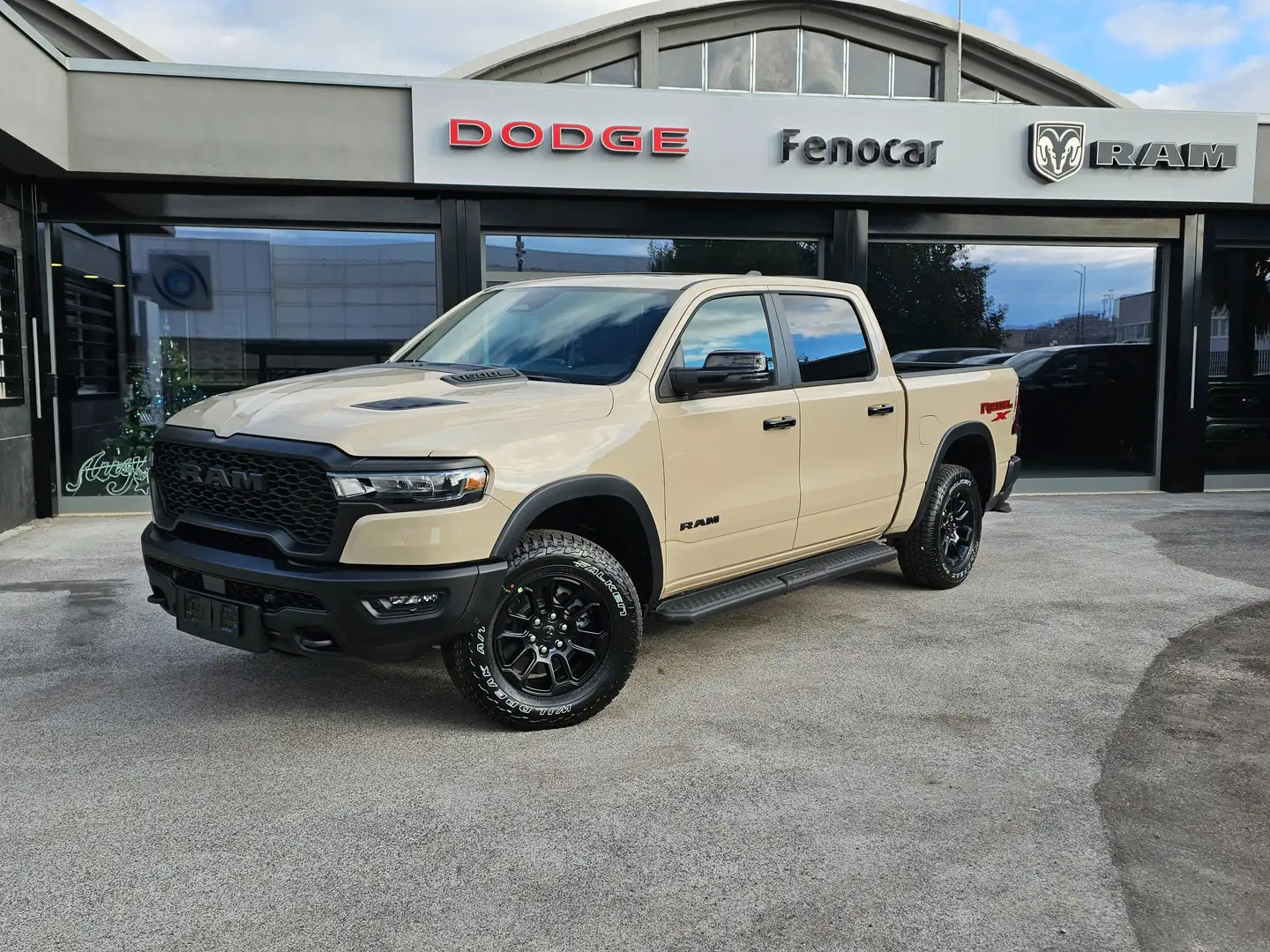 Dodge RAM 3.0 I6 HURRICANE Rebel X 10th anniversary Crew Cab Beige - 2
