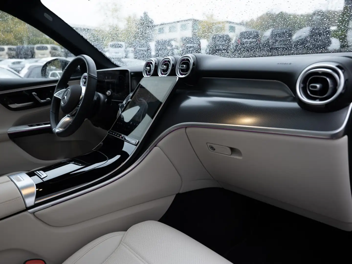 Mercedes-Benz GLC 300 e 4M Avantgarde/Pano/AHK/Leder/Memo/Totw Noir - 2