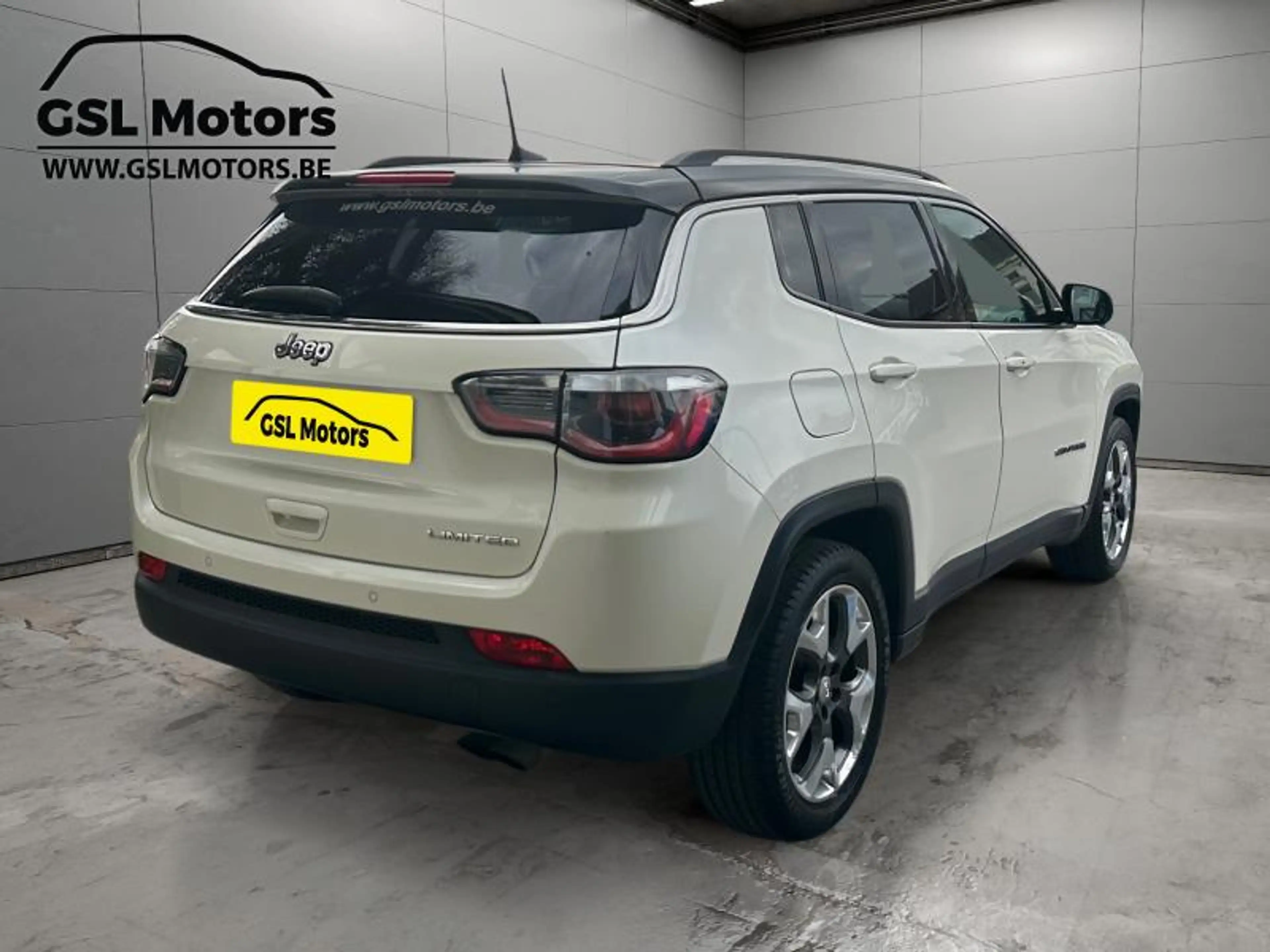 Jeep Compass 1.4 140cv Blanc 05/18 7500€ marchand Airco GPS — photo 4