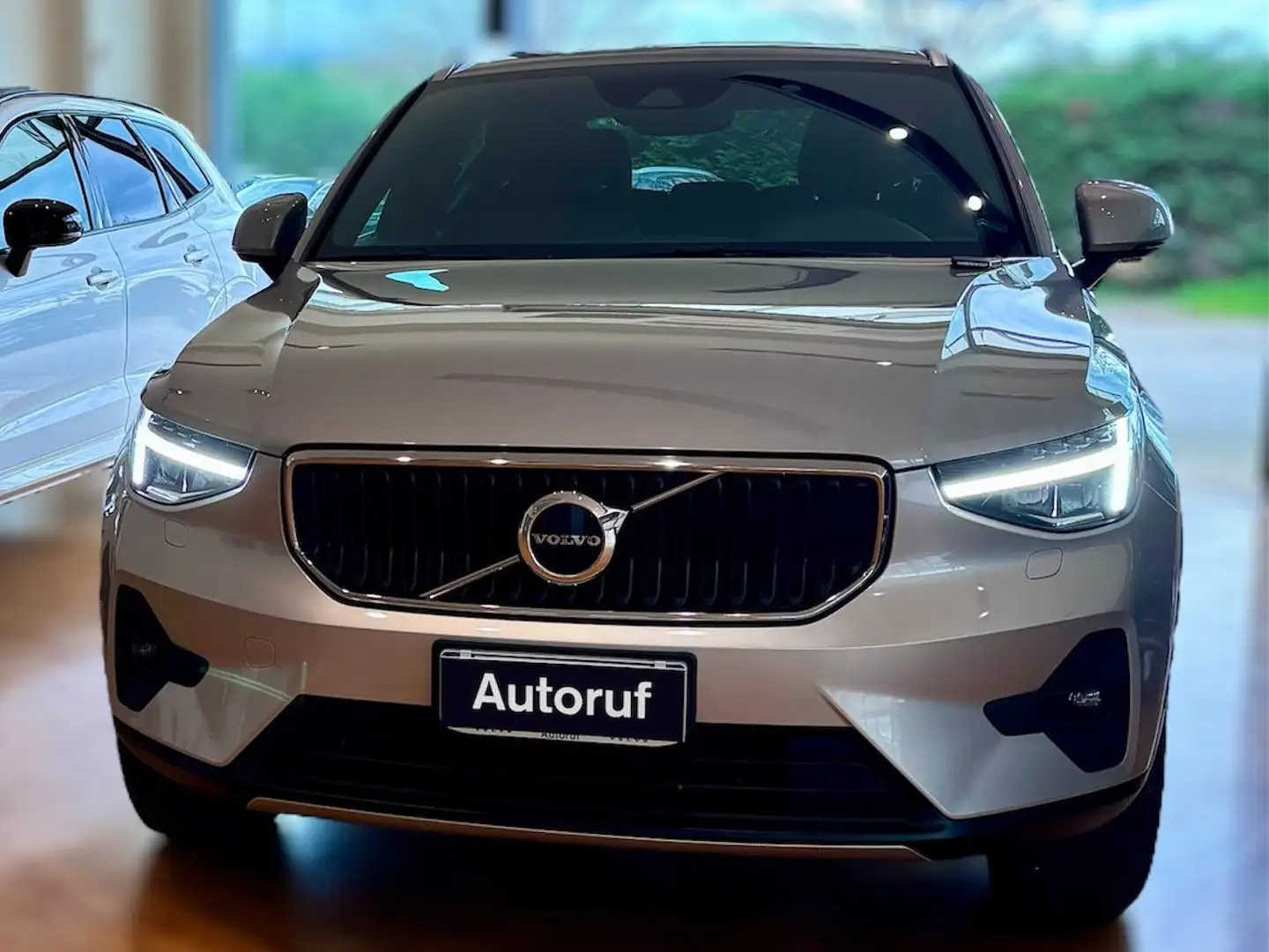 Volvo XC40 XC40 1.5 t2 Core auto Grijs - 2