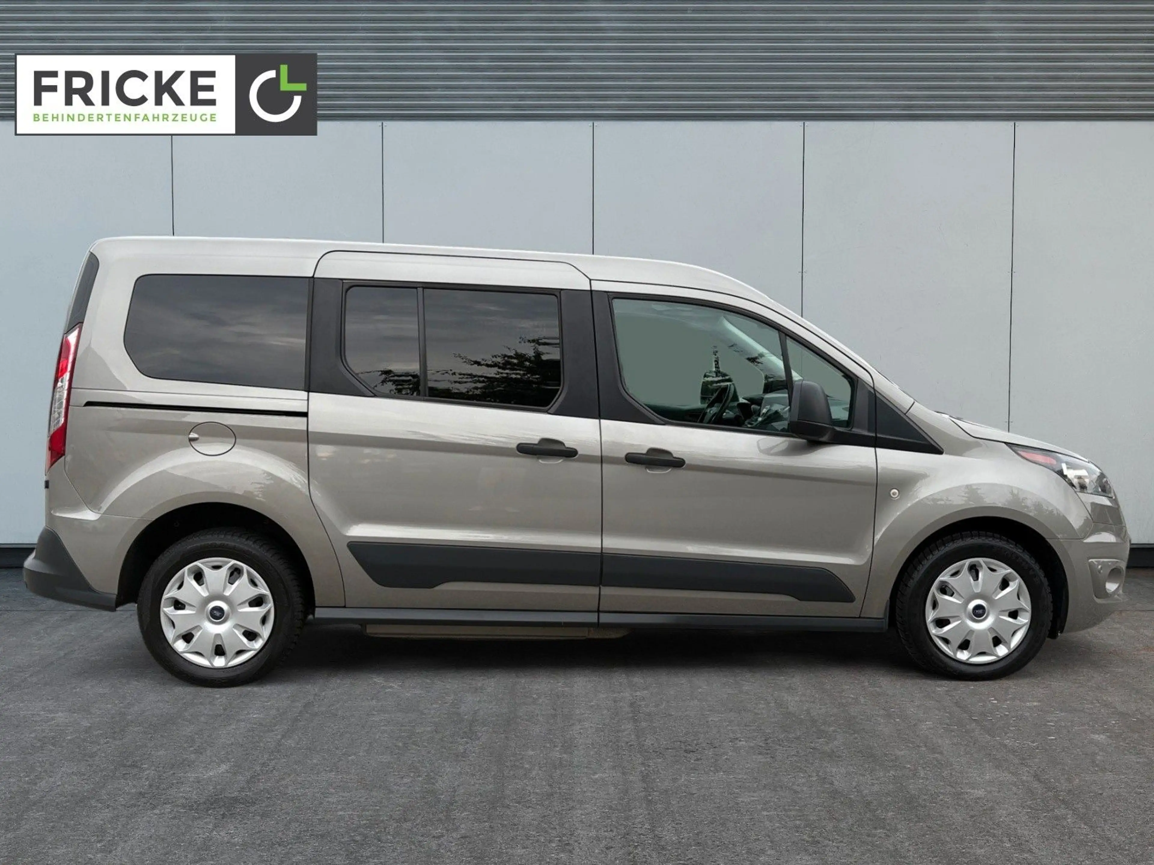 Ford Grand Tourneo Connect PARAVAN Aktiv-Passivfahrer — photo 6