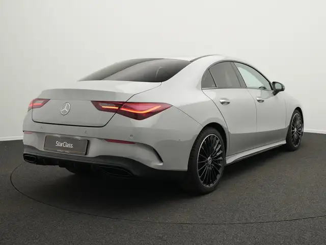 Mercedes-Benz Cla view 3