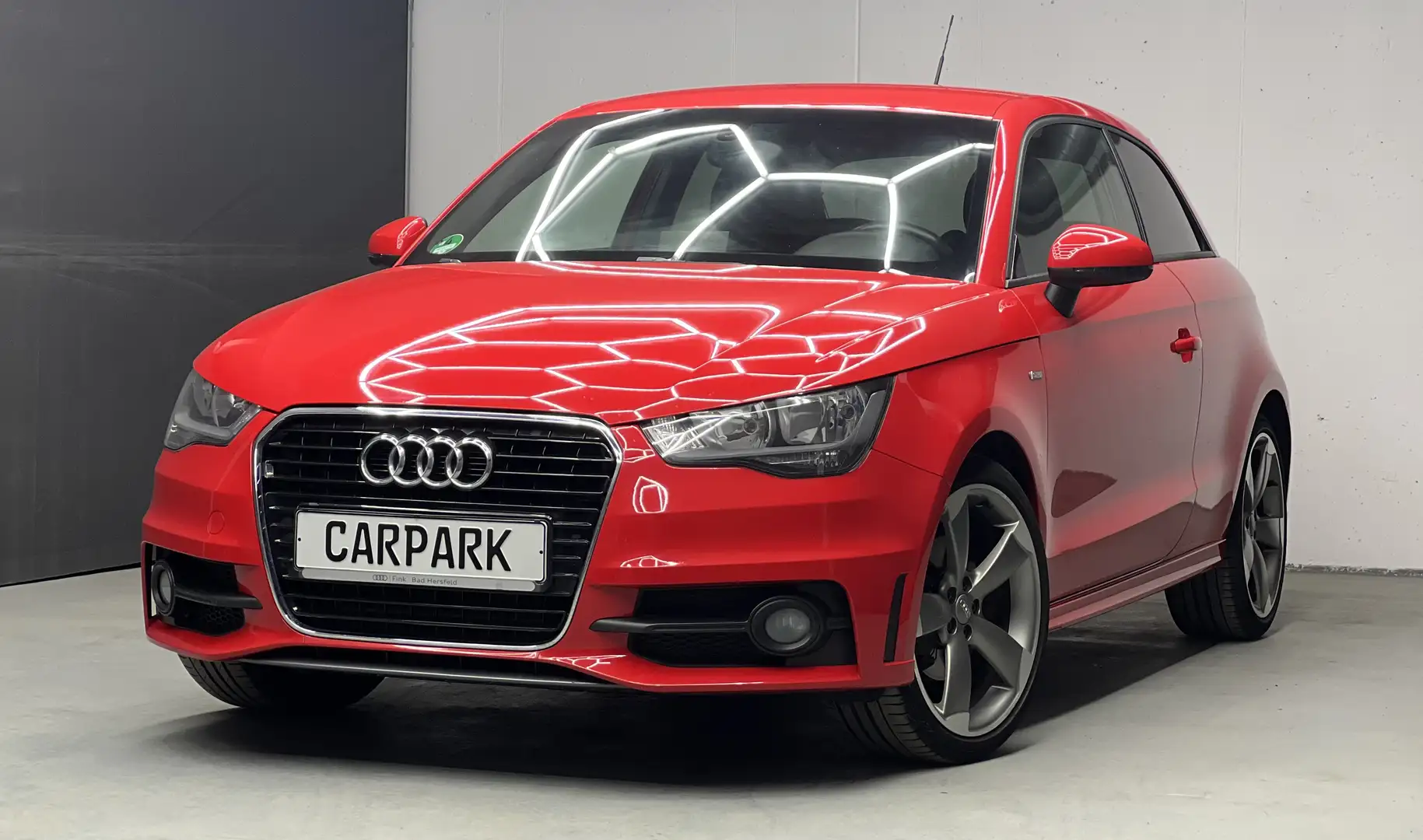 Audi A1 3x S line Sportpaket Rot - 1
