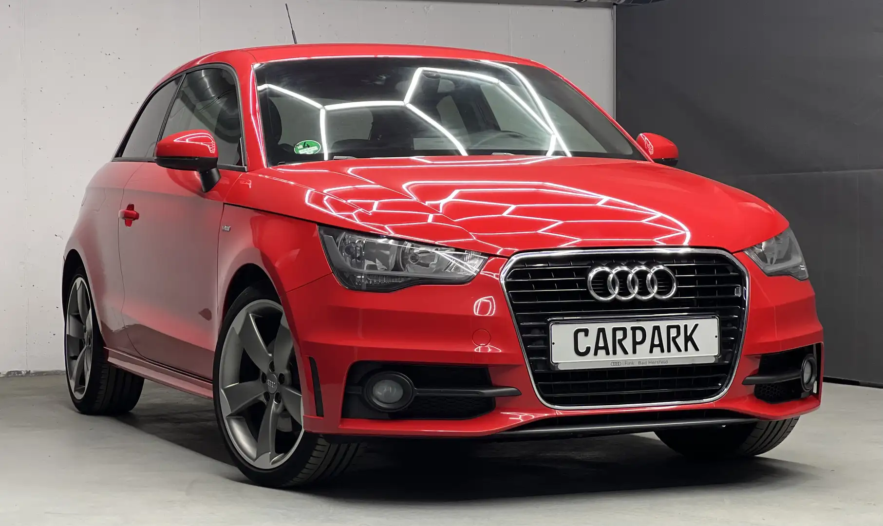 Audi A1 3x S line Sportpaket Rot - 2