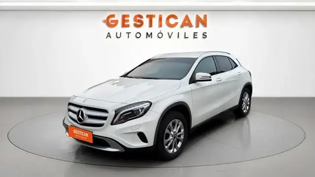 Mercedes-Benz GLA 180