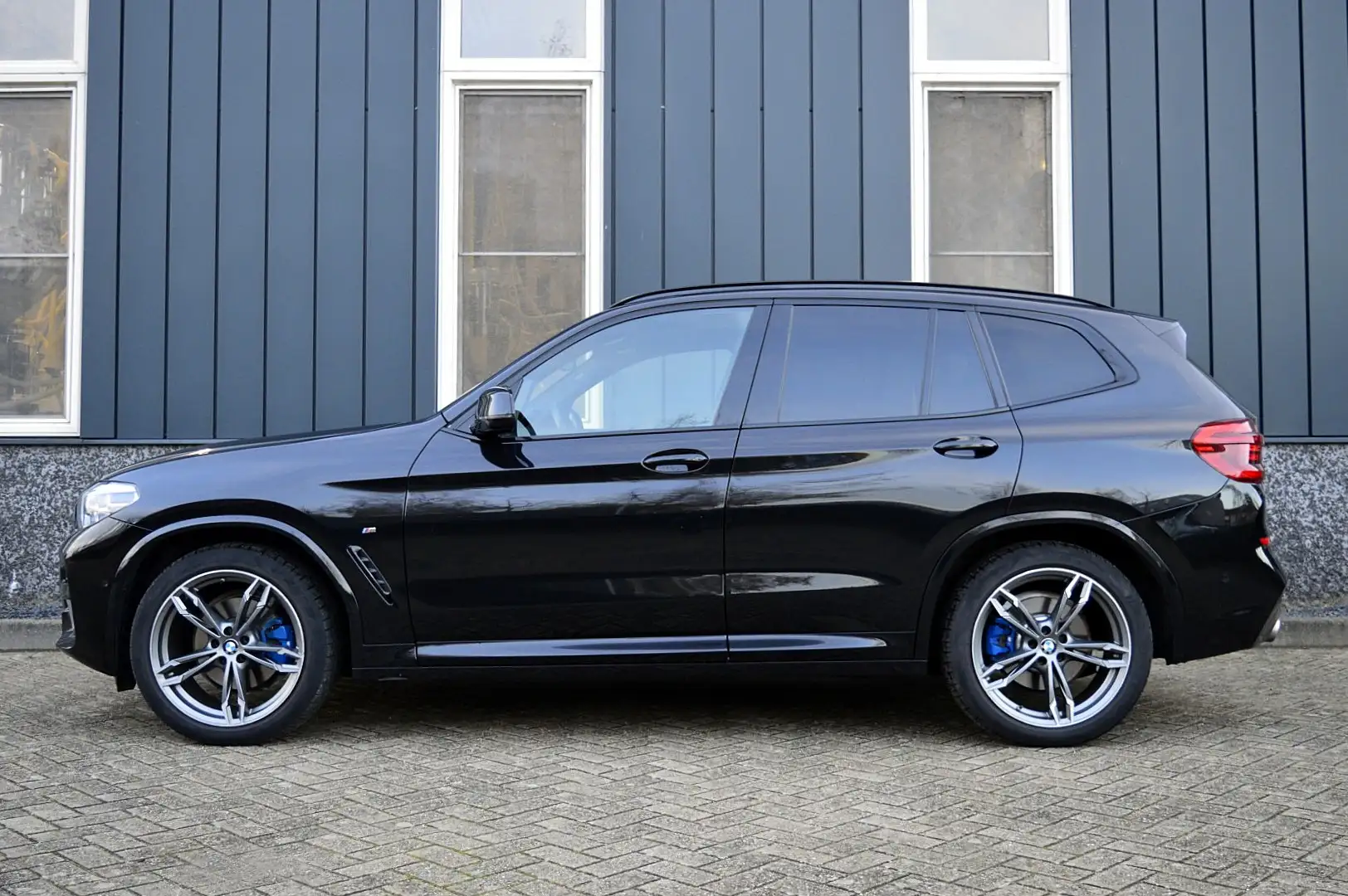 BMW X3 xDrive20i M-Sport Rijklaarprijs-Garantie Panoramad Nero - 2