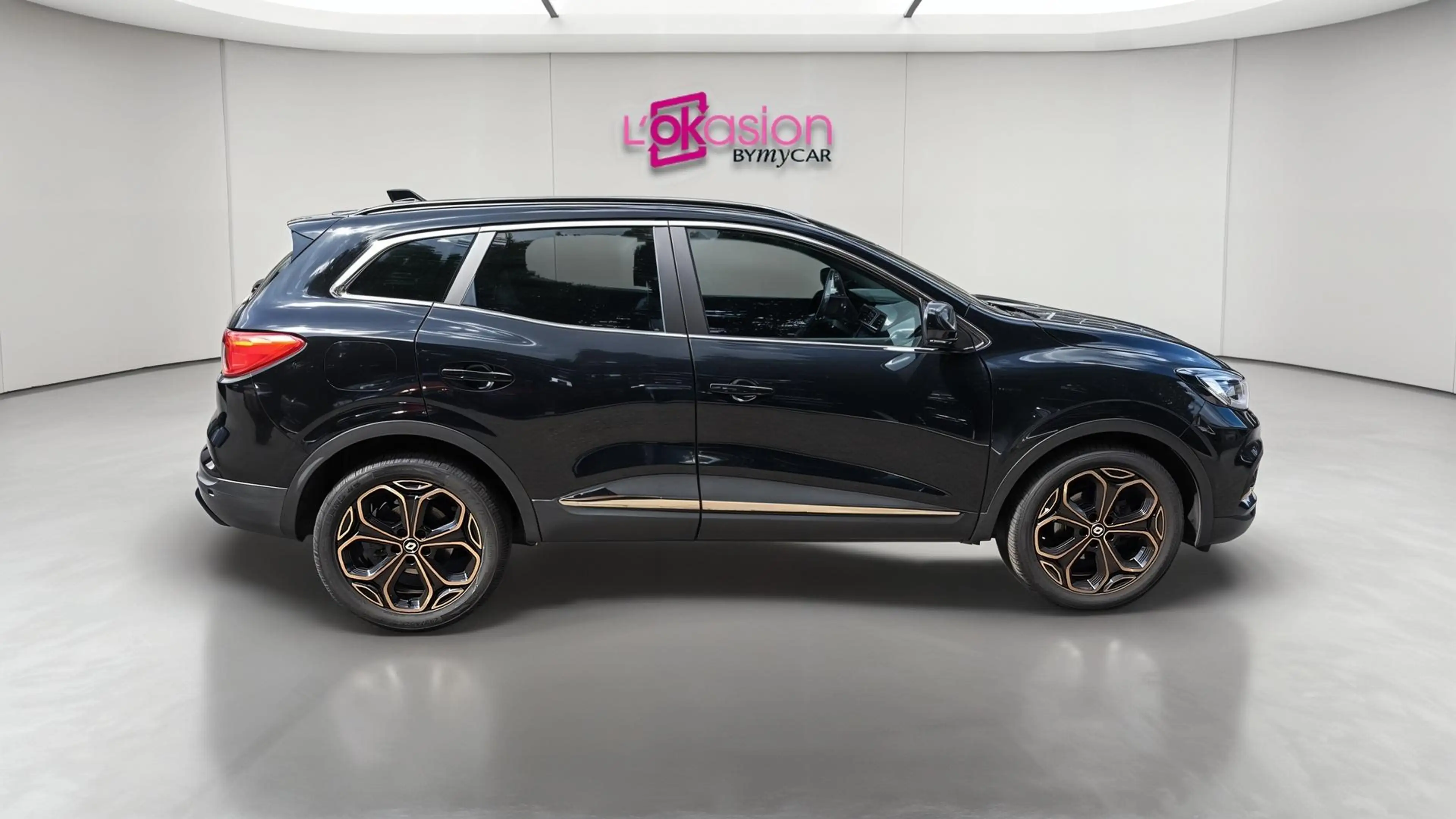 Renault Kadjar TCe 140 EDC GPF Black Edition — photo 5